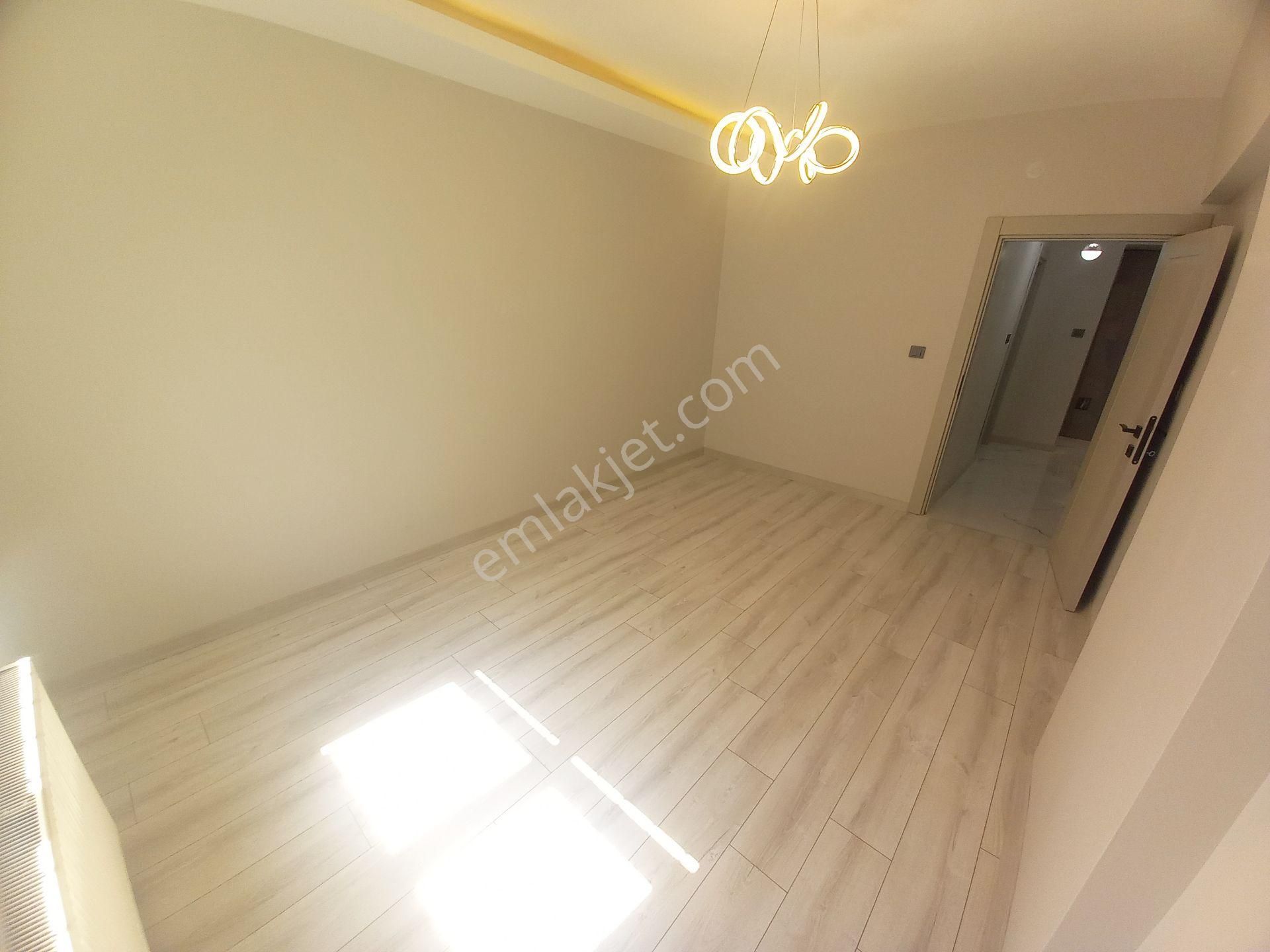 Sincan Plevne Mahallesinde Ara Katta Full Yapılı Satılık 3+1 Daire - Görsel 12