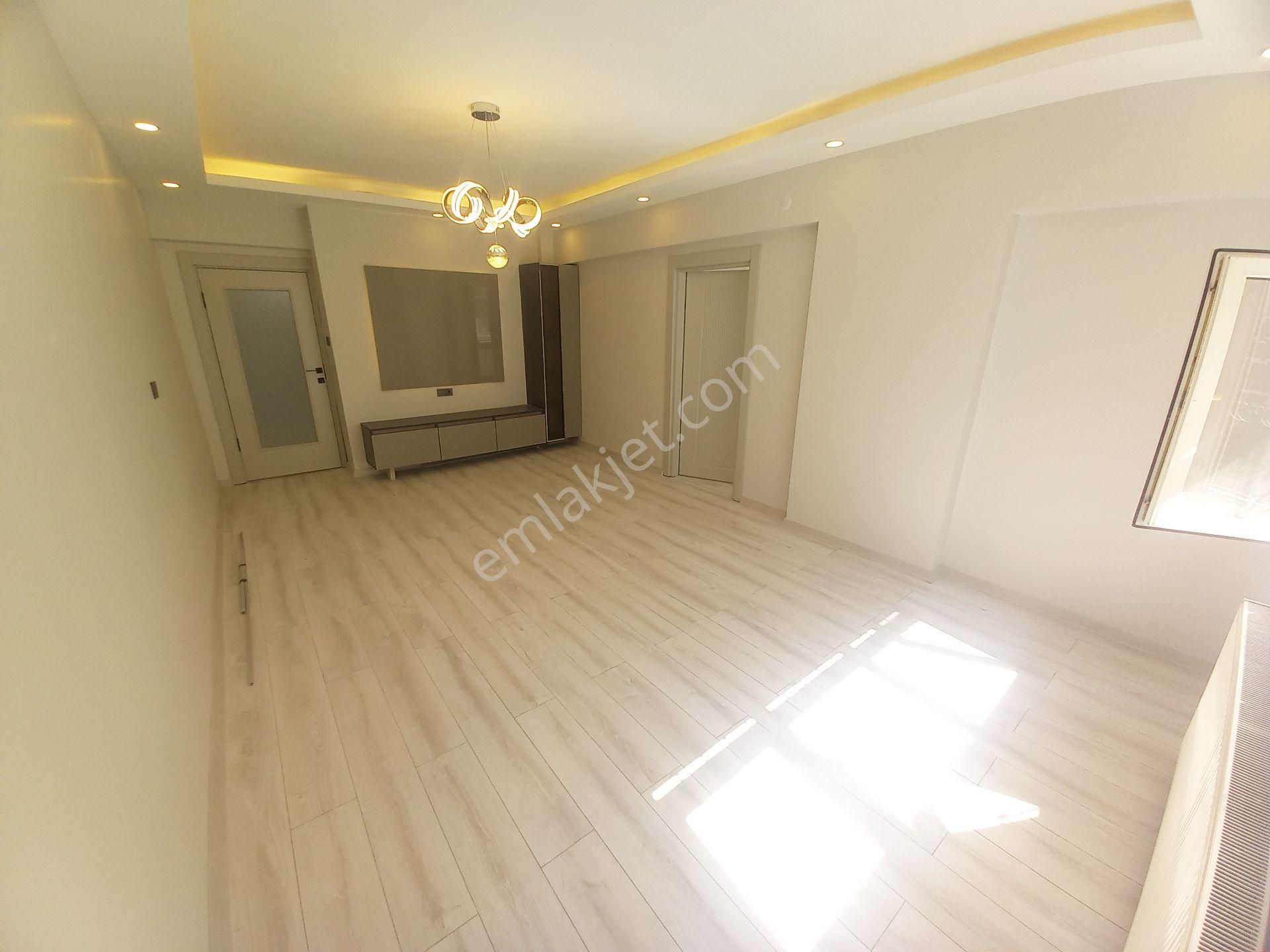 Sincan Plevne Mahallesinde Ara Katta Full Yapılı Satılık 3+1 Daire - Görsel 7