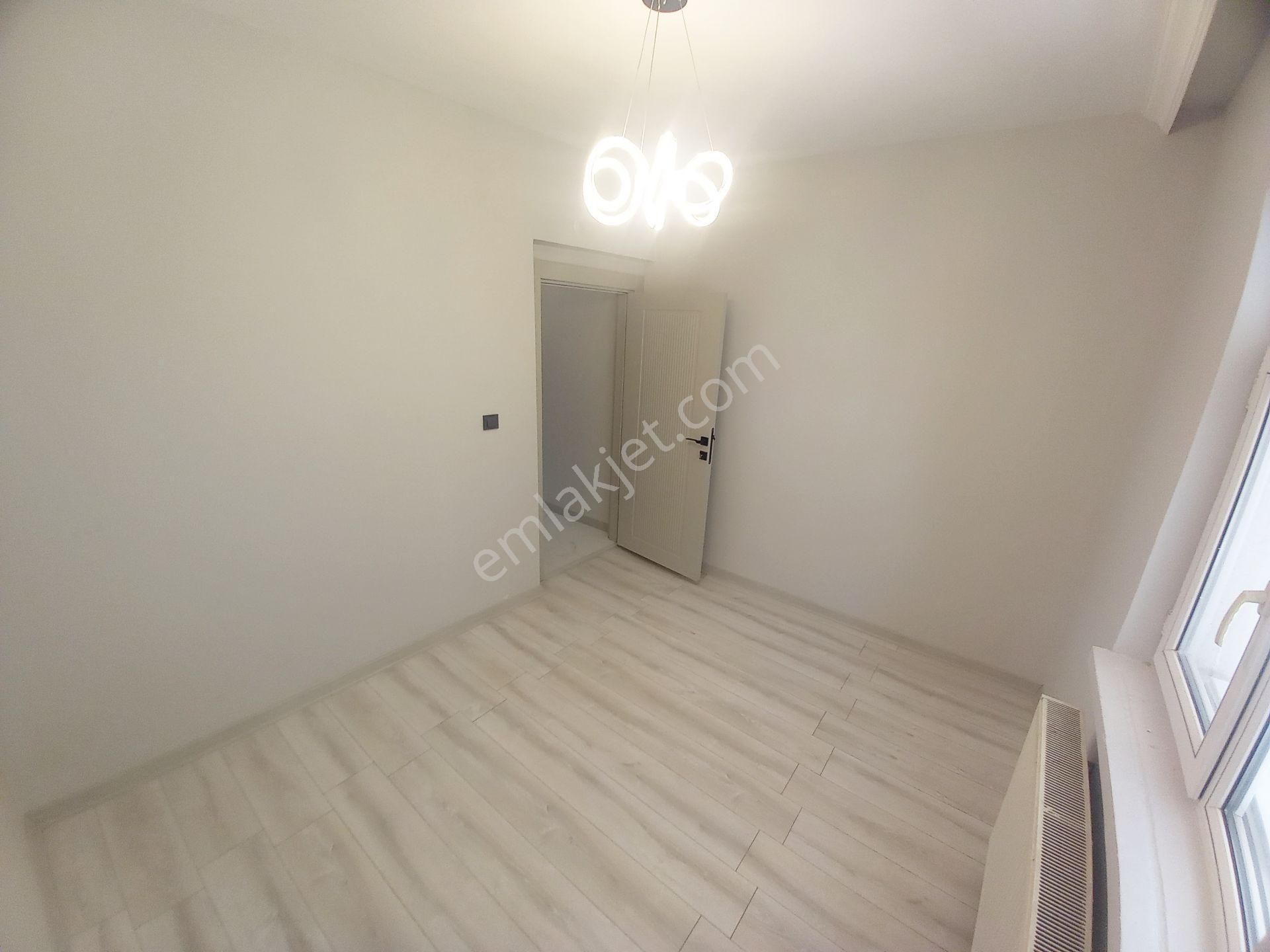 Sincan Plevne Mahallesinde Ara Katta Full Yapılı Satılık 3+1 Daire - Görsel 14