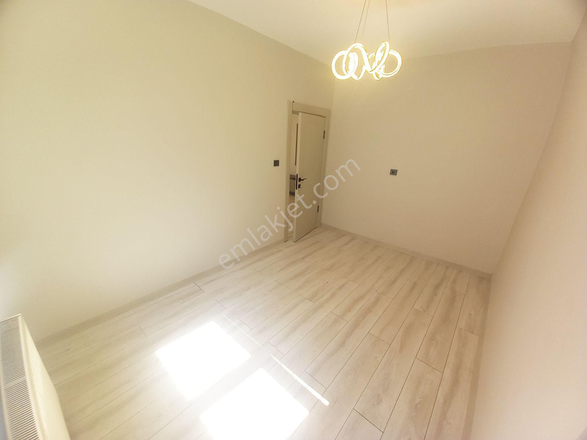 Sincan Plevne Mahallesinde Ara Katta Full Yapılı Satılık 3+1 Daire - Görsel 10