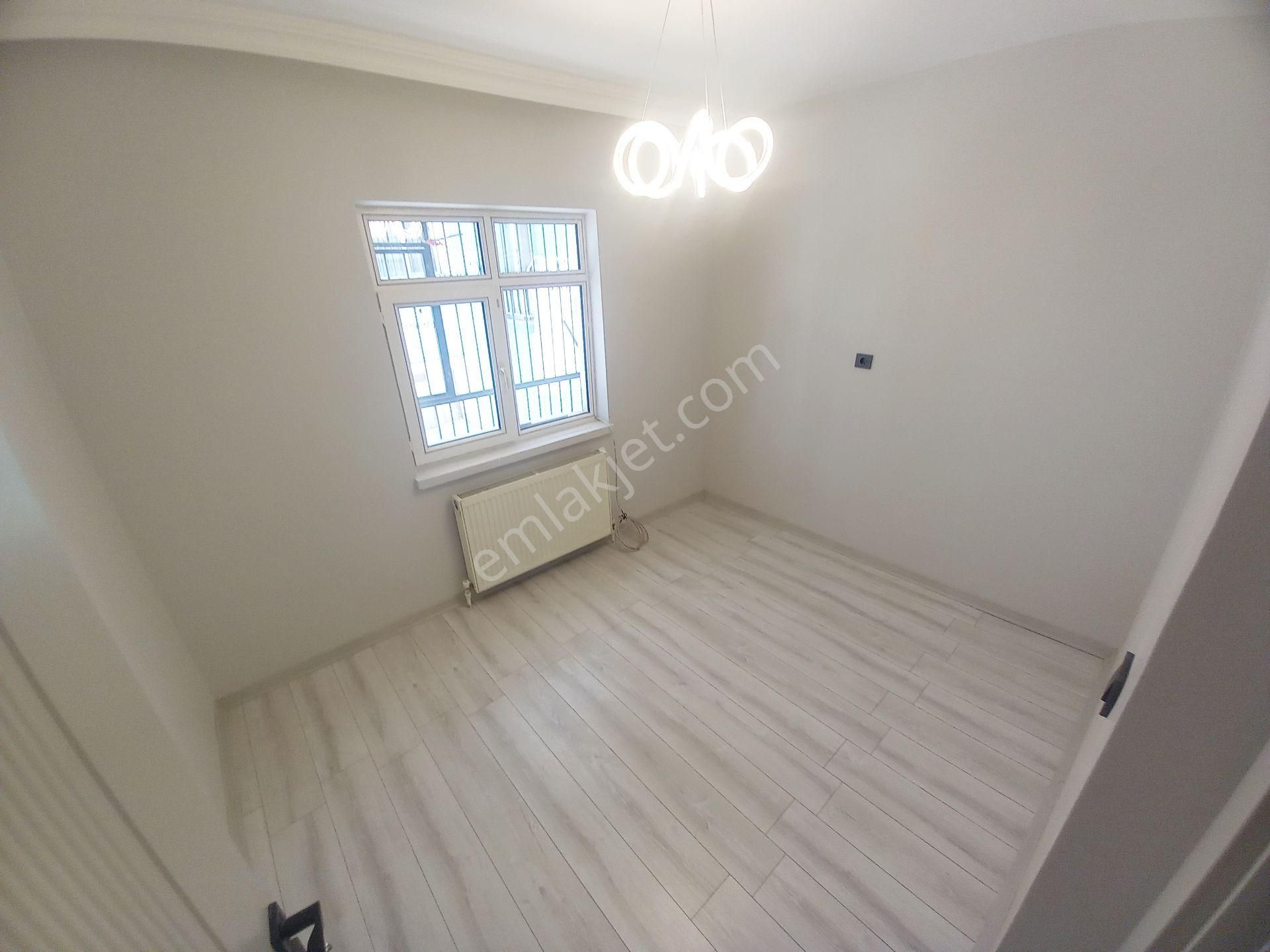 Sincan Plevne Mahallesinde Ara Katta Full Yapılı Satılık 3+1 Daire - Görsel 13