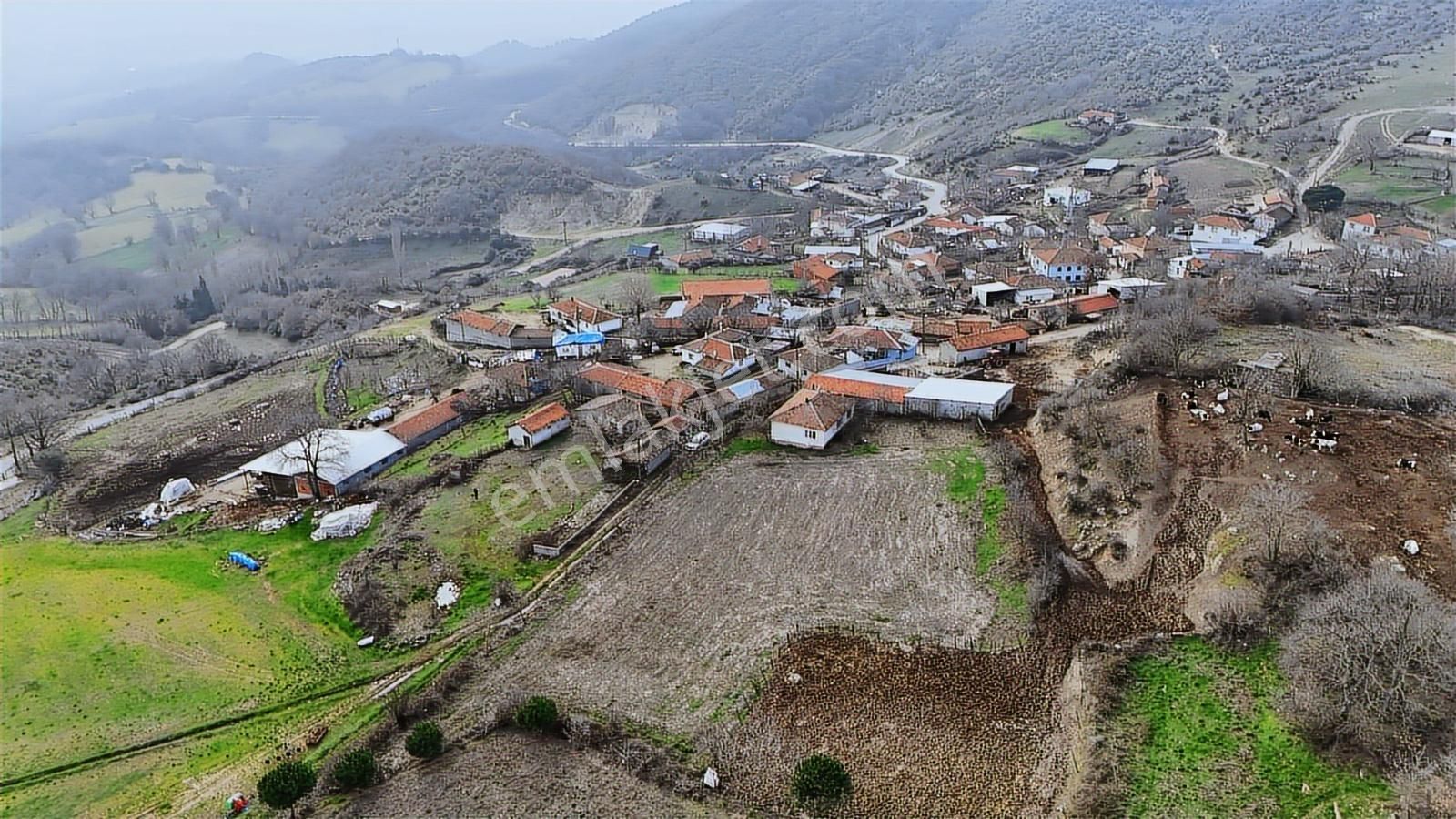 1.400 M2 Müstakil Köy Evi, Arsa 2 Kat %40 İmarlı Gönen Çakmak'ta - Görsel 4