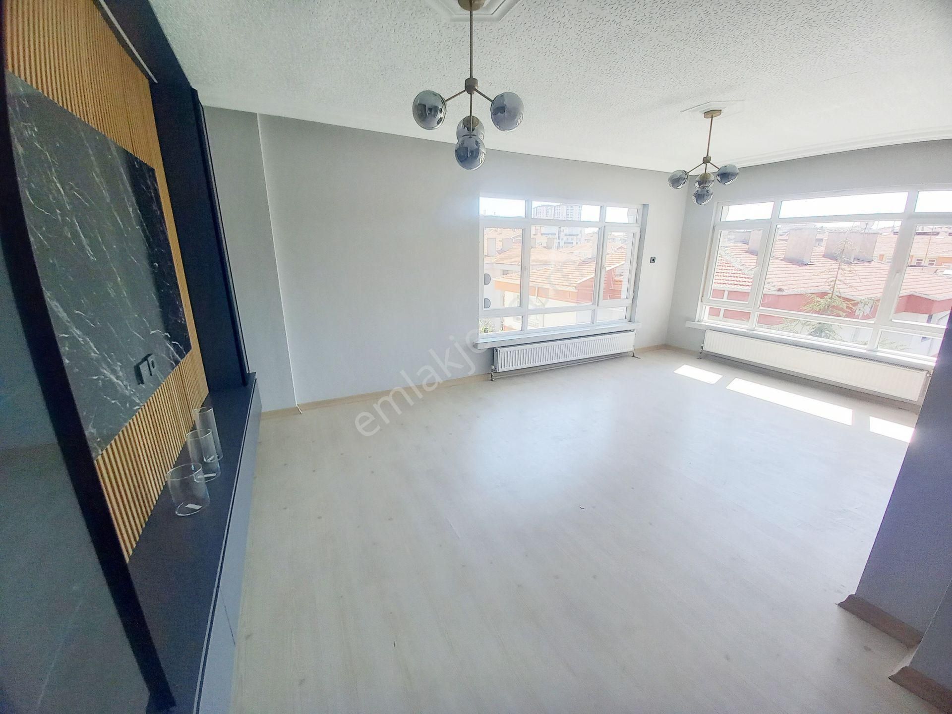 Sincan Andiçen Mahallesinde Salon Bağımsız Ultra Lüx Yapılı Satılık 3+1 Daire - Görsel 11