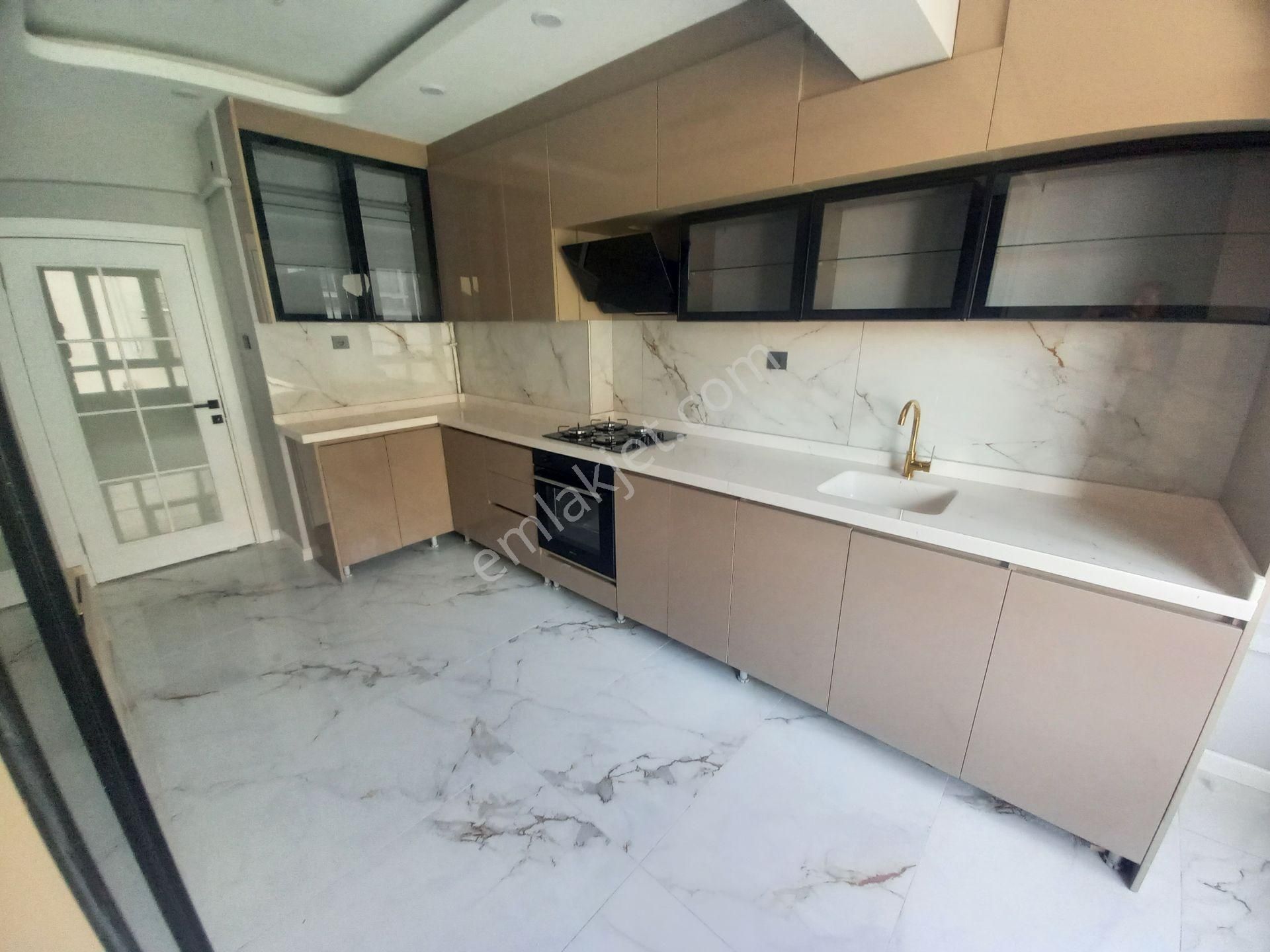 Sincan Andiçen Mahallesinde Salon Bağımsız Ultra Lüx Yapılı Satılık 3+1 Daire - Görsel 4