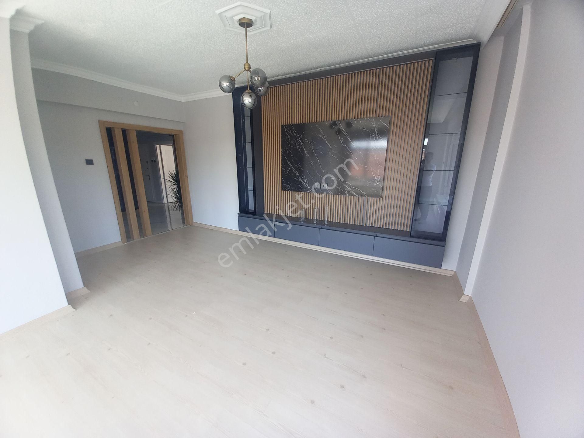 Sincan Andiçen Mahallesinde Salon Bağımsız Ultra Lüx Yapılı Satılık 3+1 Daire - Görsel 9