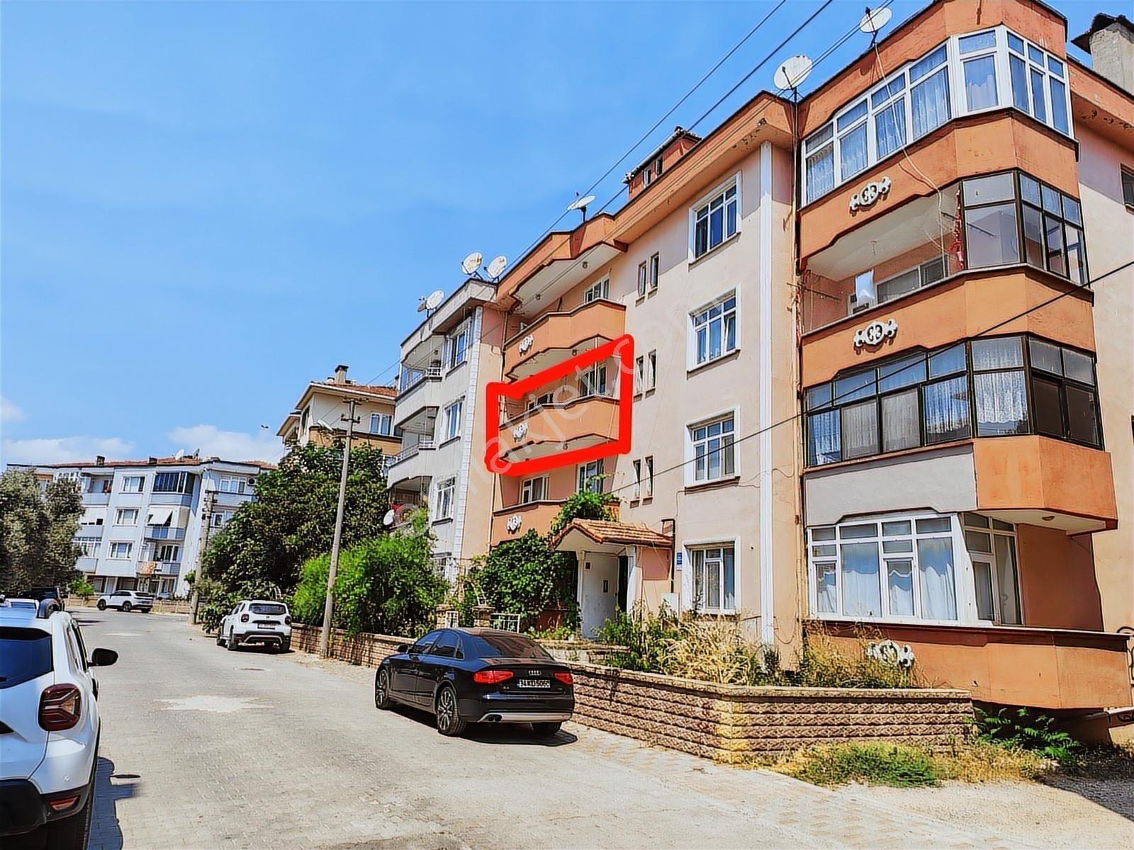 Kurtuluş'ta 2+1 (110m2) Işıl İpek İlkokul Arkası Ara Kat Satılık