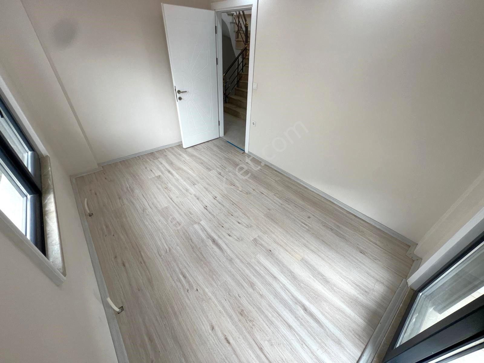 ▀▄▀▄jet Emlak'tan Oksijen Deposu Güre'de Şık Tasarımlı 3+1 Villa - Görsel 27
