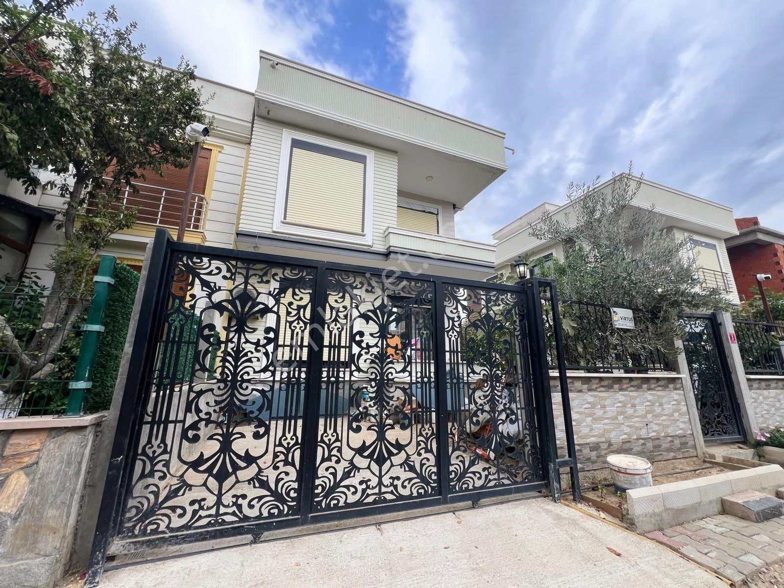▀▄▀▄jet Emlak'tan Oksijen Deposu Güre'de Şık Tasarımlı 3+1 Villa