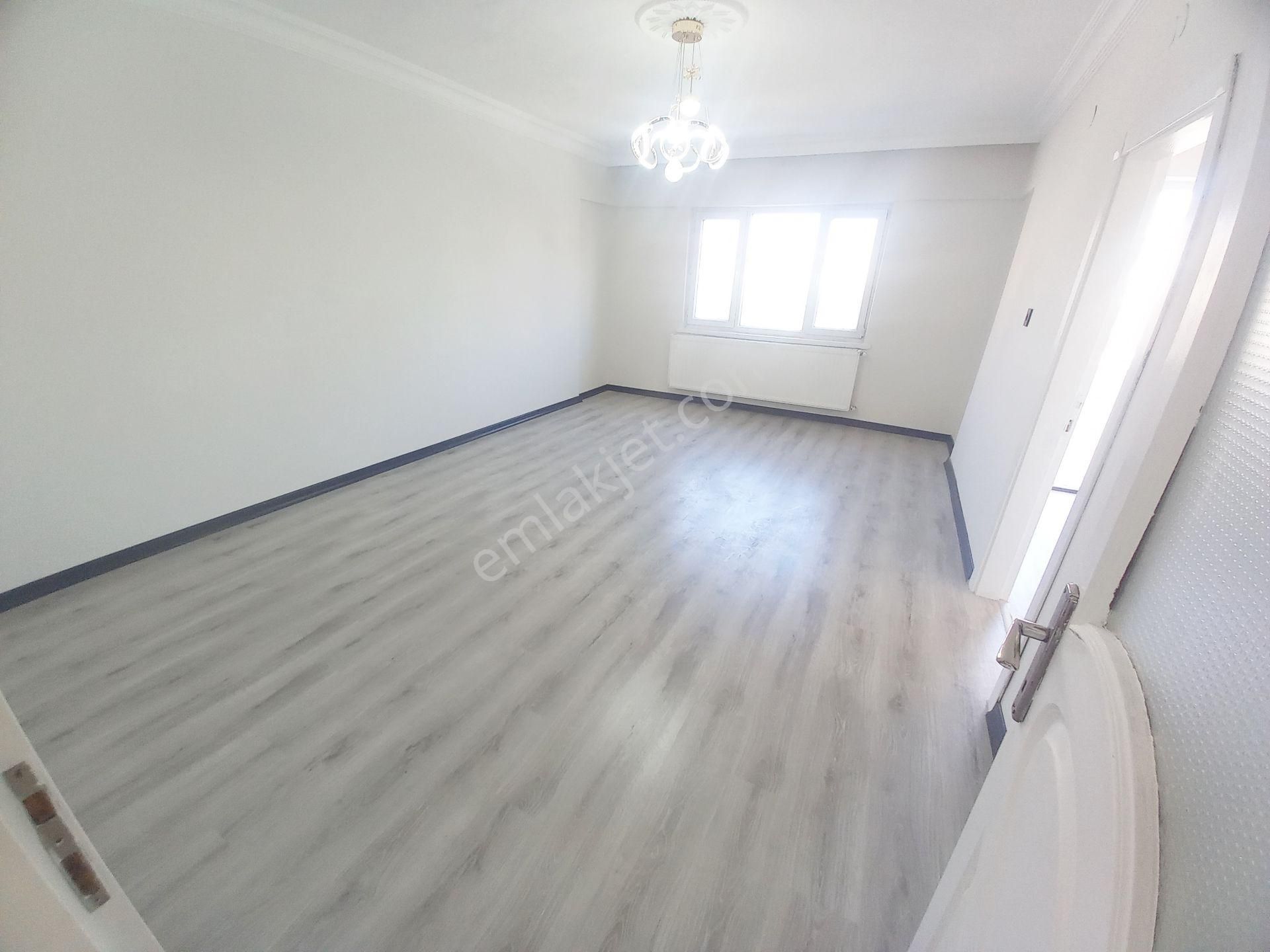 Elif Gayrimenkulden Andiçen Mahallesinde Ara Kat Ön Cephe Satılık 3+1 Daire - Görsel 6