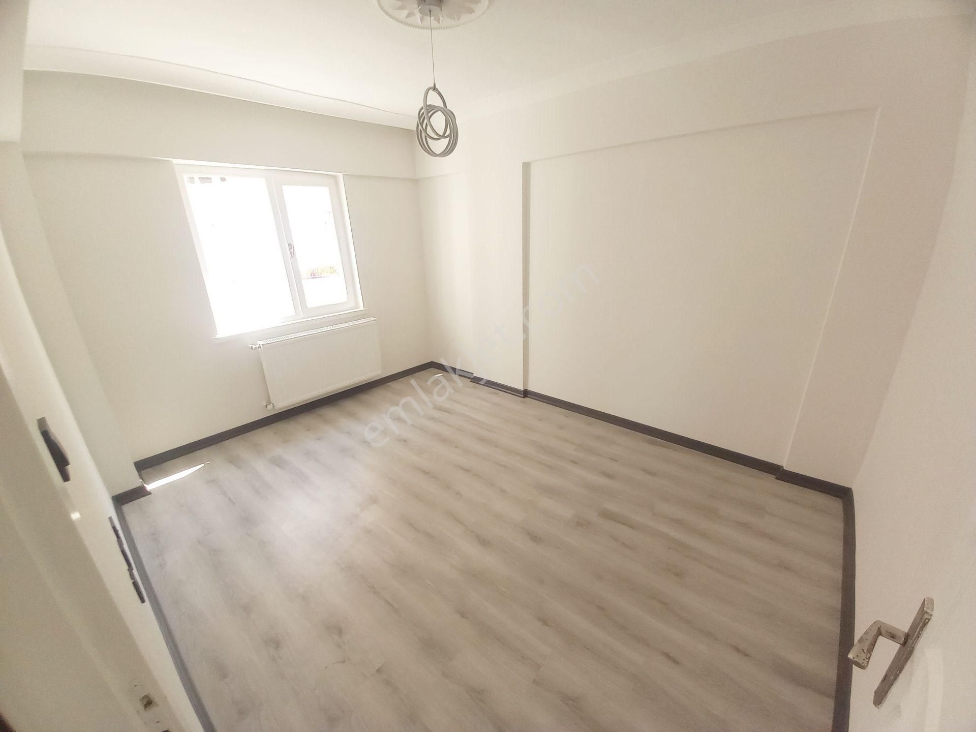 Elif Gayrimenkulden Andiçen Mahallesinde Ara Kat Ön Cephe Satılık 3+1 Daire - Görsel 13