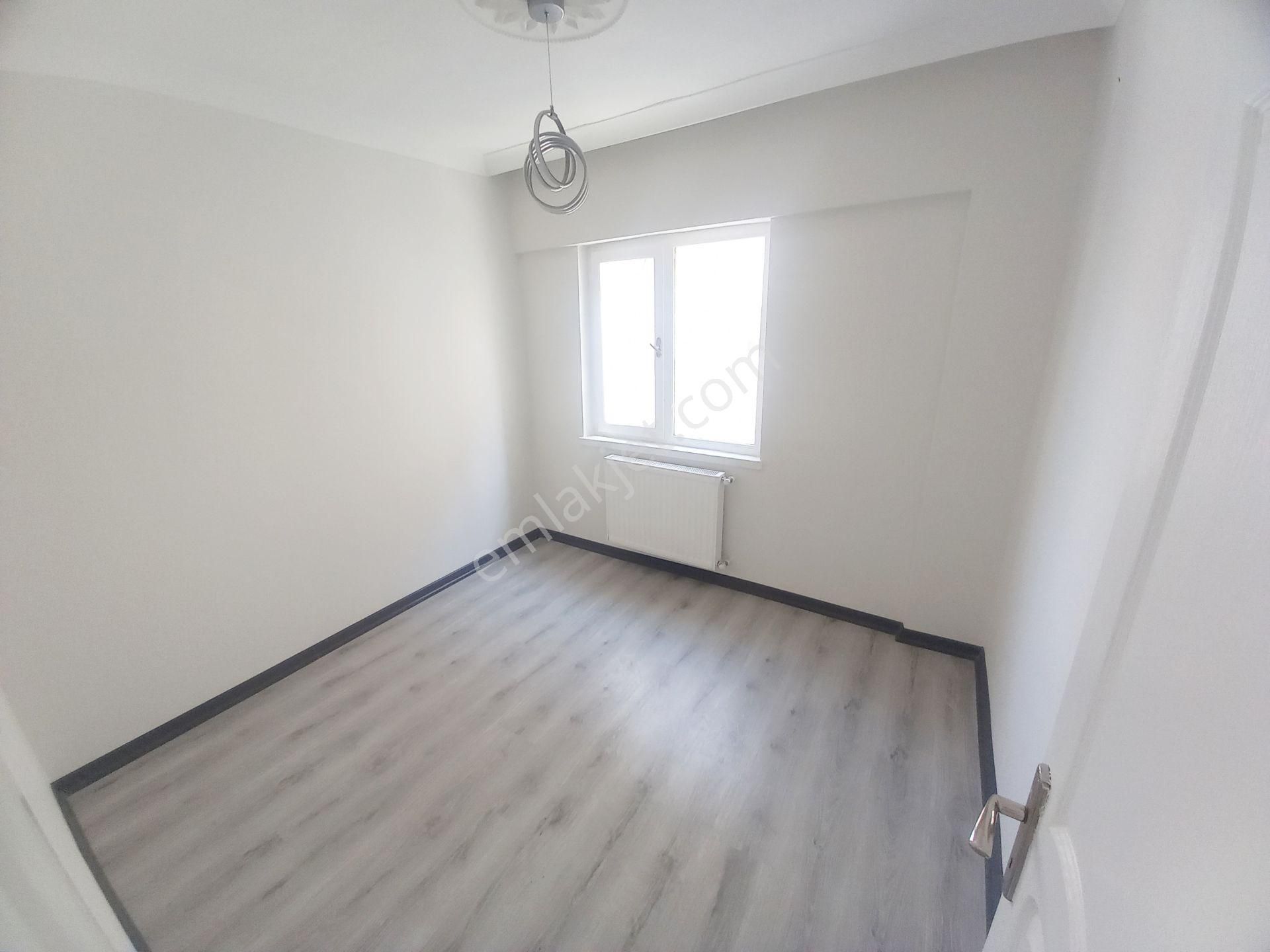 Elif Gayrimenkulden Andiçen Mahallesinde Ara Kat Ön Cephe Satılık 3+1 Daire - Görsel 11