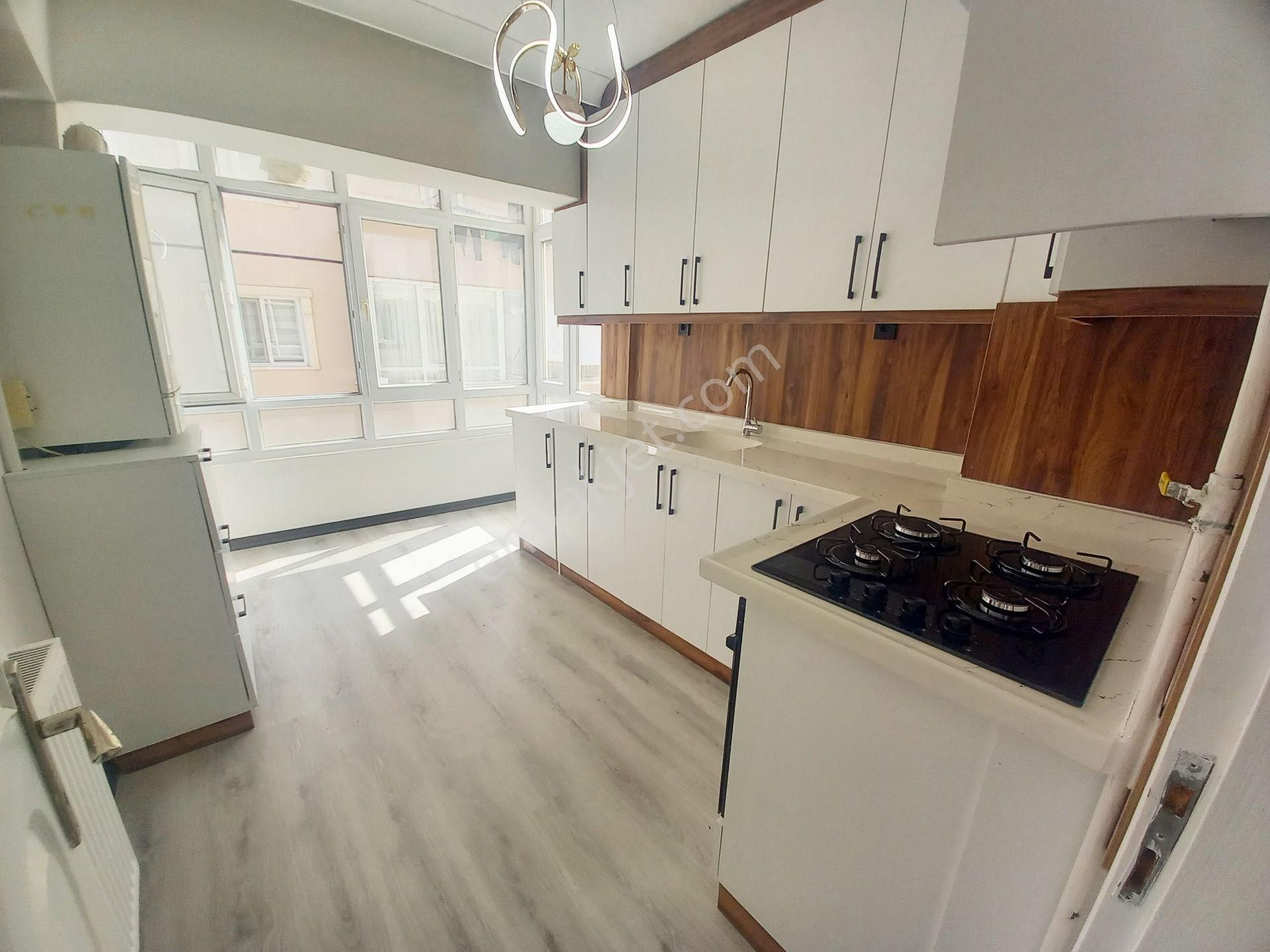 Elif Gayrimenkulden Andiçen Mahallesinde Ara Kat Ön Cephe Satılık 3+1 Daire - Görsel 4