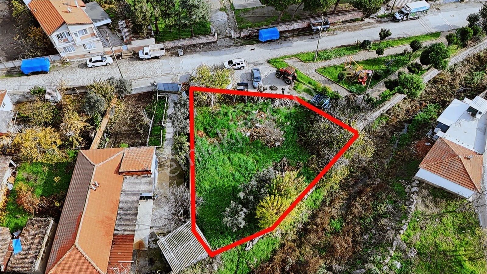Sarıköyde 427 M² Satılık Müstakil Ev Yapımına Uygun İmarlı Arsa