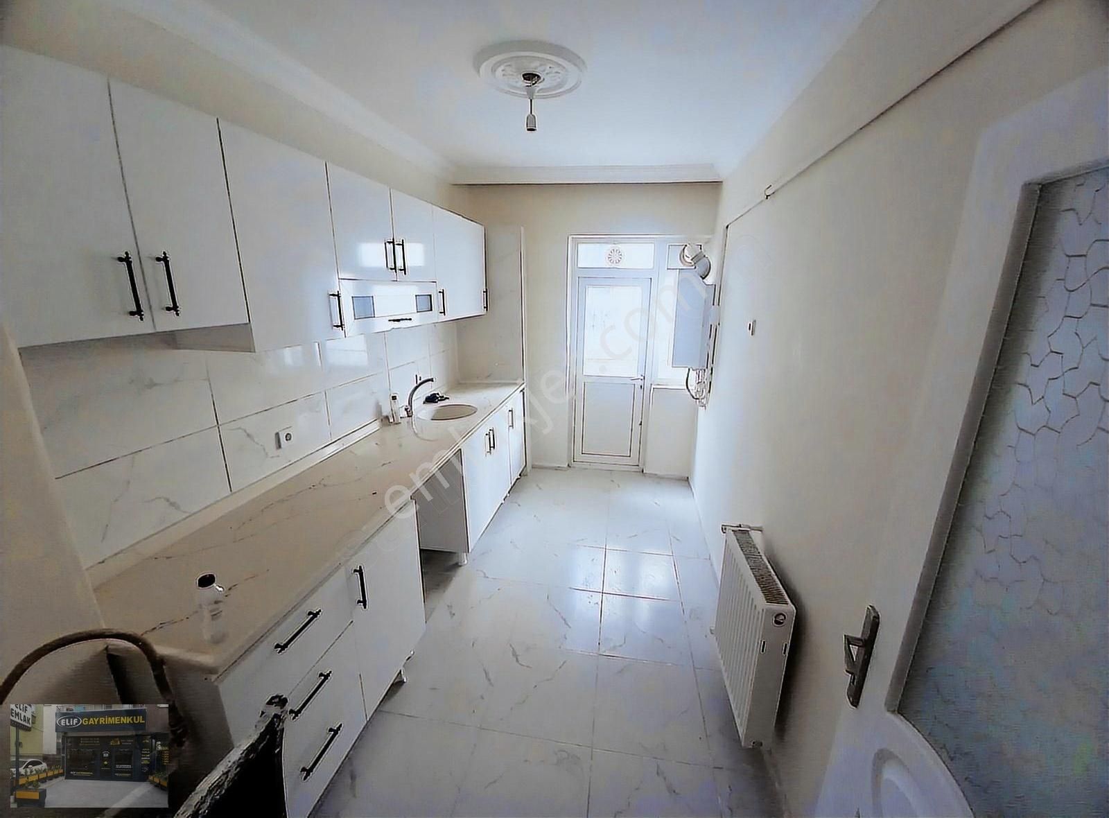 Sincan Da Plevne Mahallesinde Salon Bağımsız 3+1 Ara Katta Daire