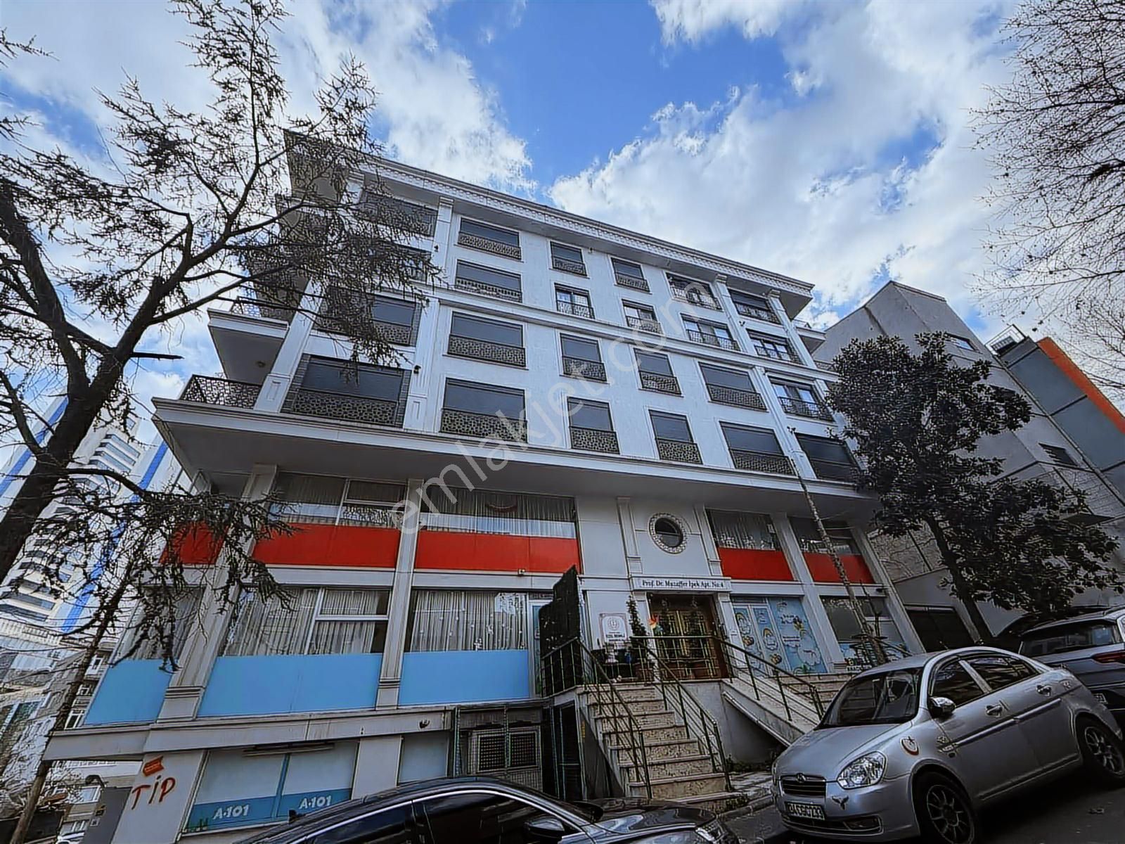 Acil2+1 Balkonlu Manzaralı Kapalı Otoparklı Satılık Lüx Daire - Görsel 3