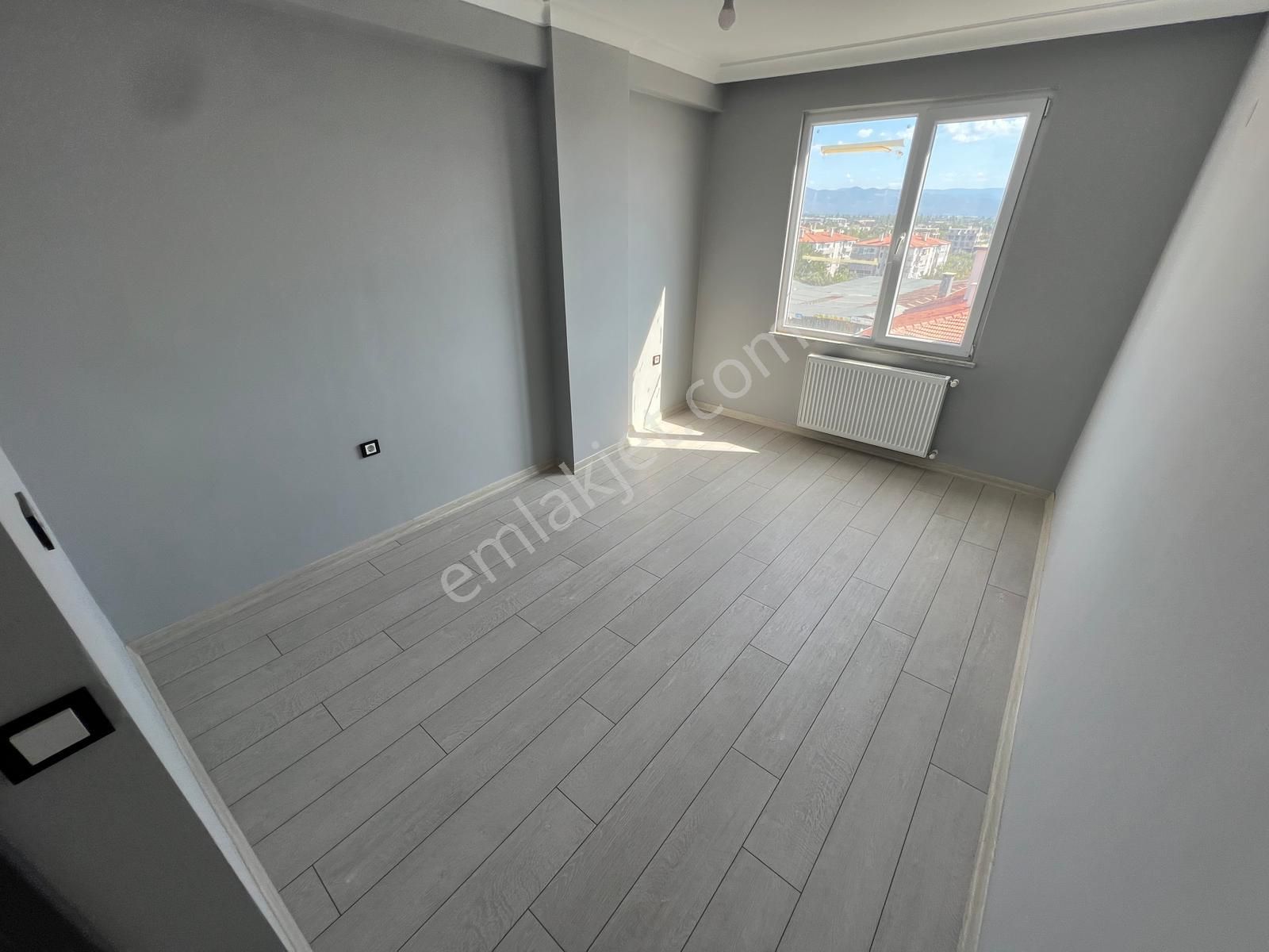 ▀jet Emlak'tan Kadıköy'de Ebv. Banyolu Ön Cephe Arakat 2+1 Daire - Görsel 20