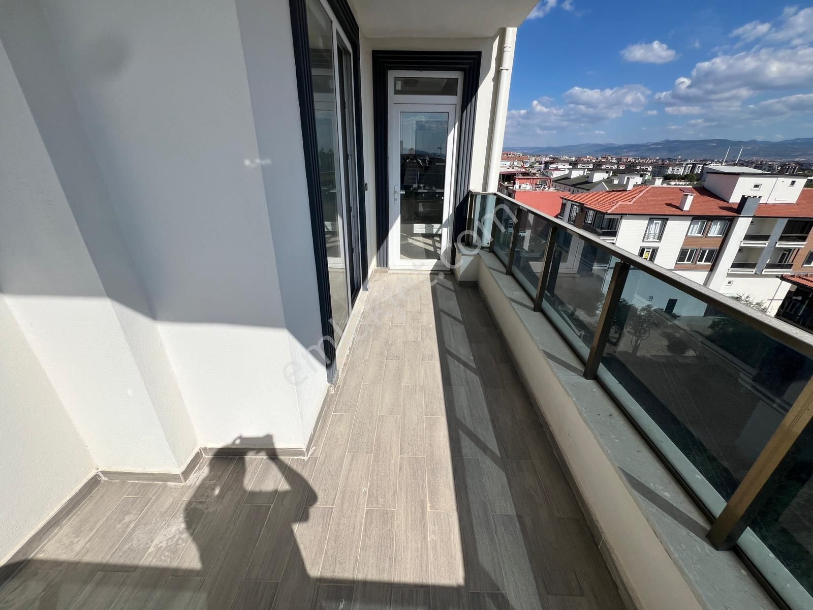 ▀jet Emlak'tan Kadıköy'de Ebv. Banyolu Ön Cephe Arakat 2+1 Daire - Görsel 28