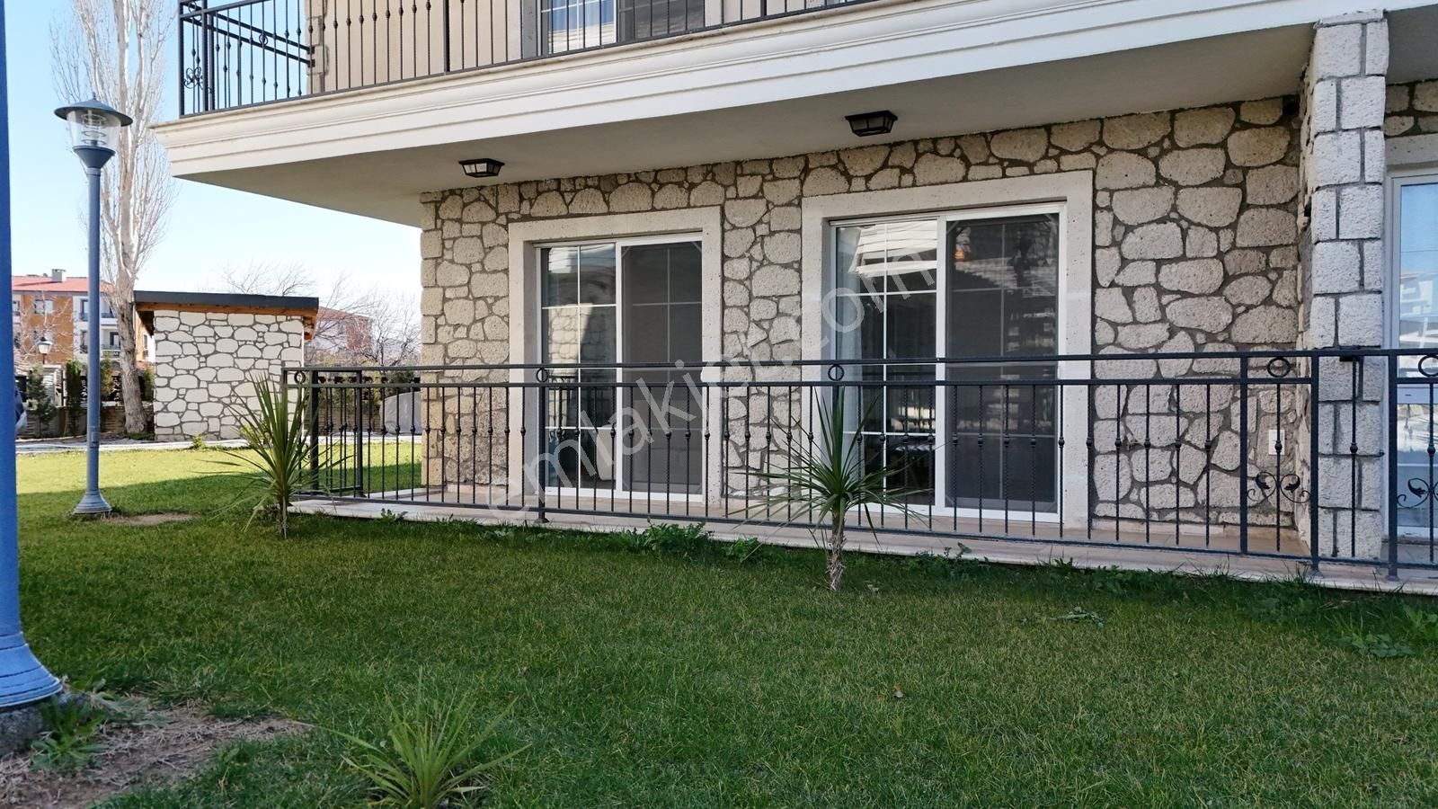 Altınova'da Siberlife'da Eşyalı Bahçe Katı Premium 2+1 Daire - Görsel 17