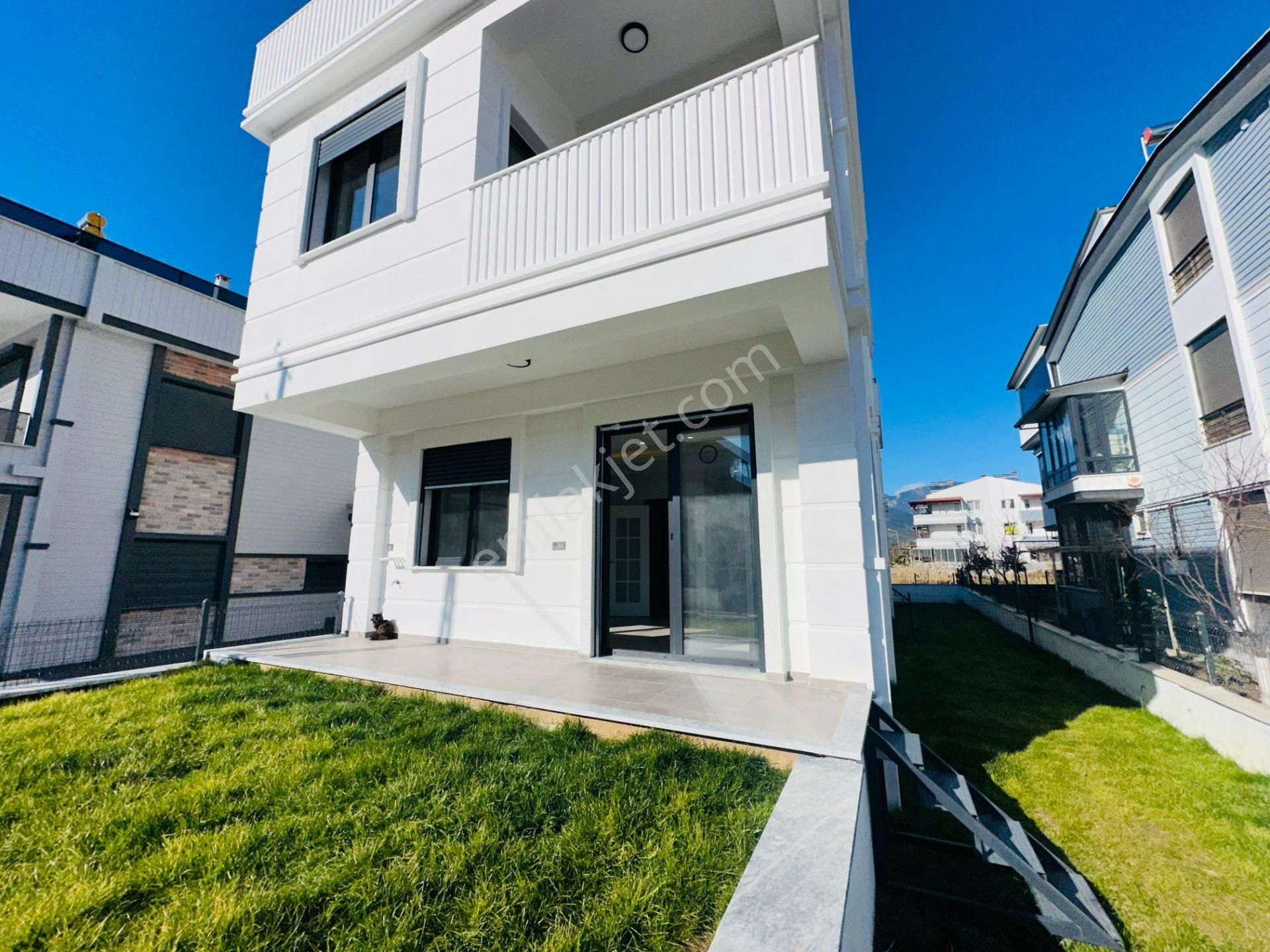 Akçay Cemiltemel De 1+1 Bahçeli Sıfır Satılık Daire