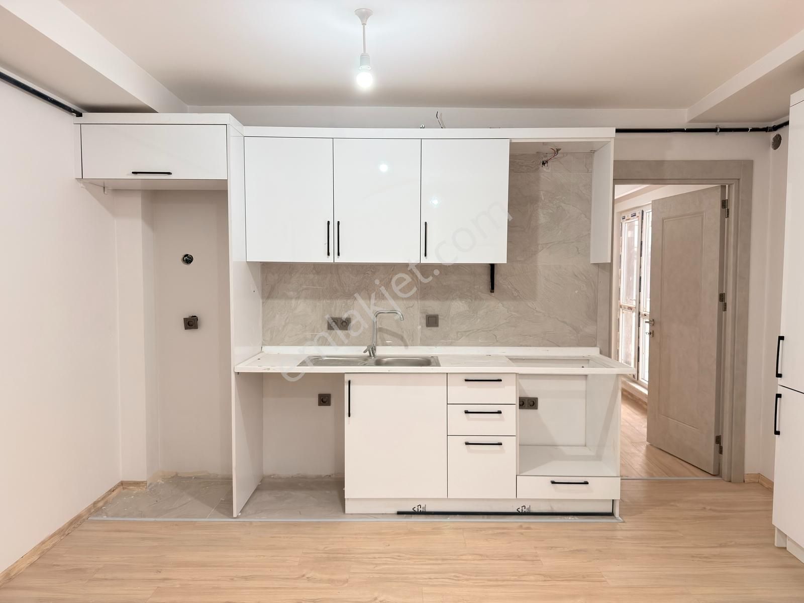█ Konfor █ Altıntepe'de Geniş Teraslı Güney Cephe Sıfır 1+1 - Görsel 33