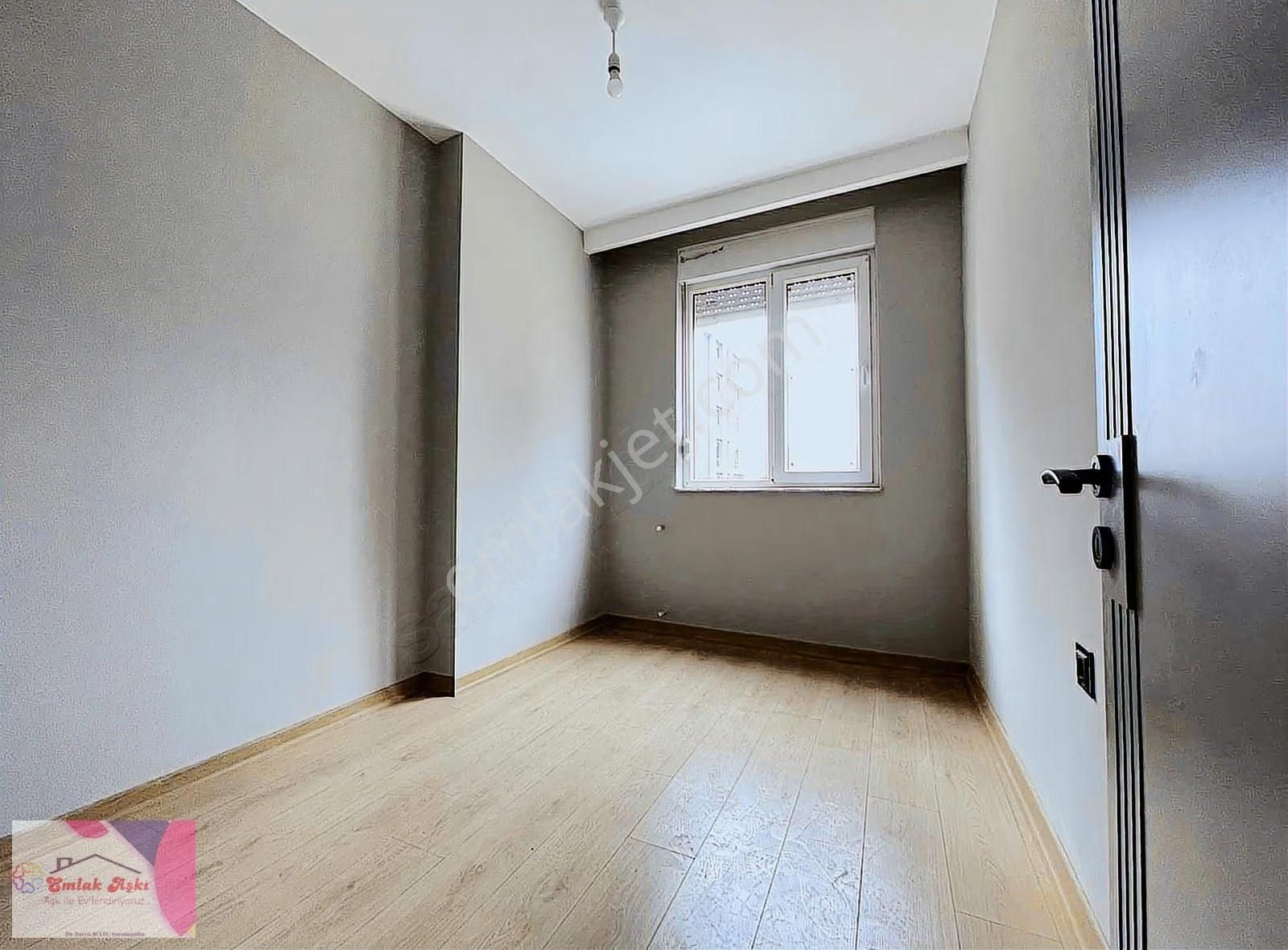 Tranvay Dibinde Havuzlu Sıfır Arakat