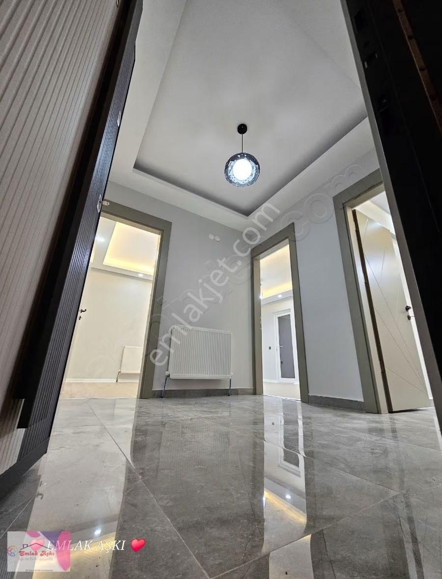 Yenigün Güzeli Cadde Üzerinde Acil Satılık