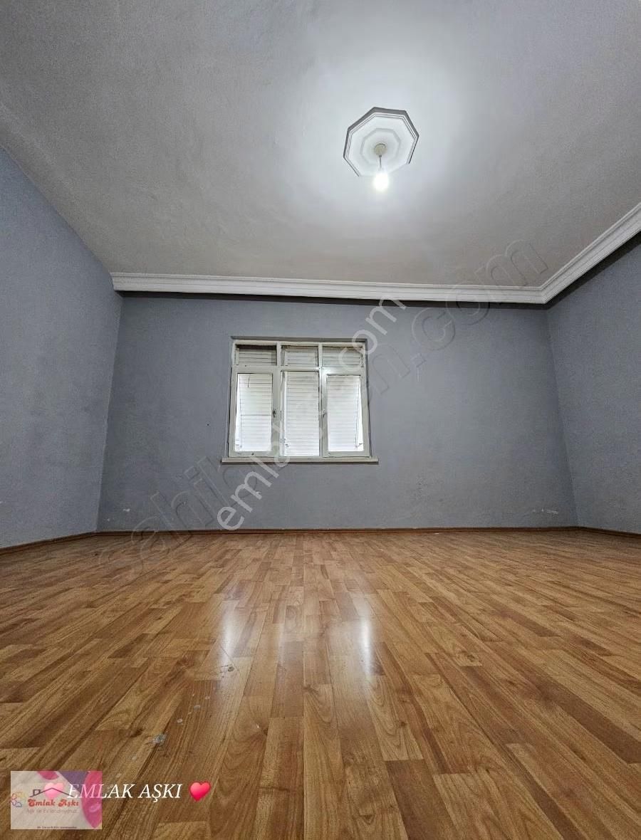 Emlak Aşkı Güvencesiyle Dokuma Özgürlük Yol Cepheli Önü Açık - Görsel 4