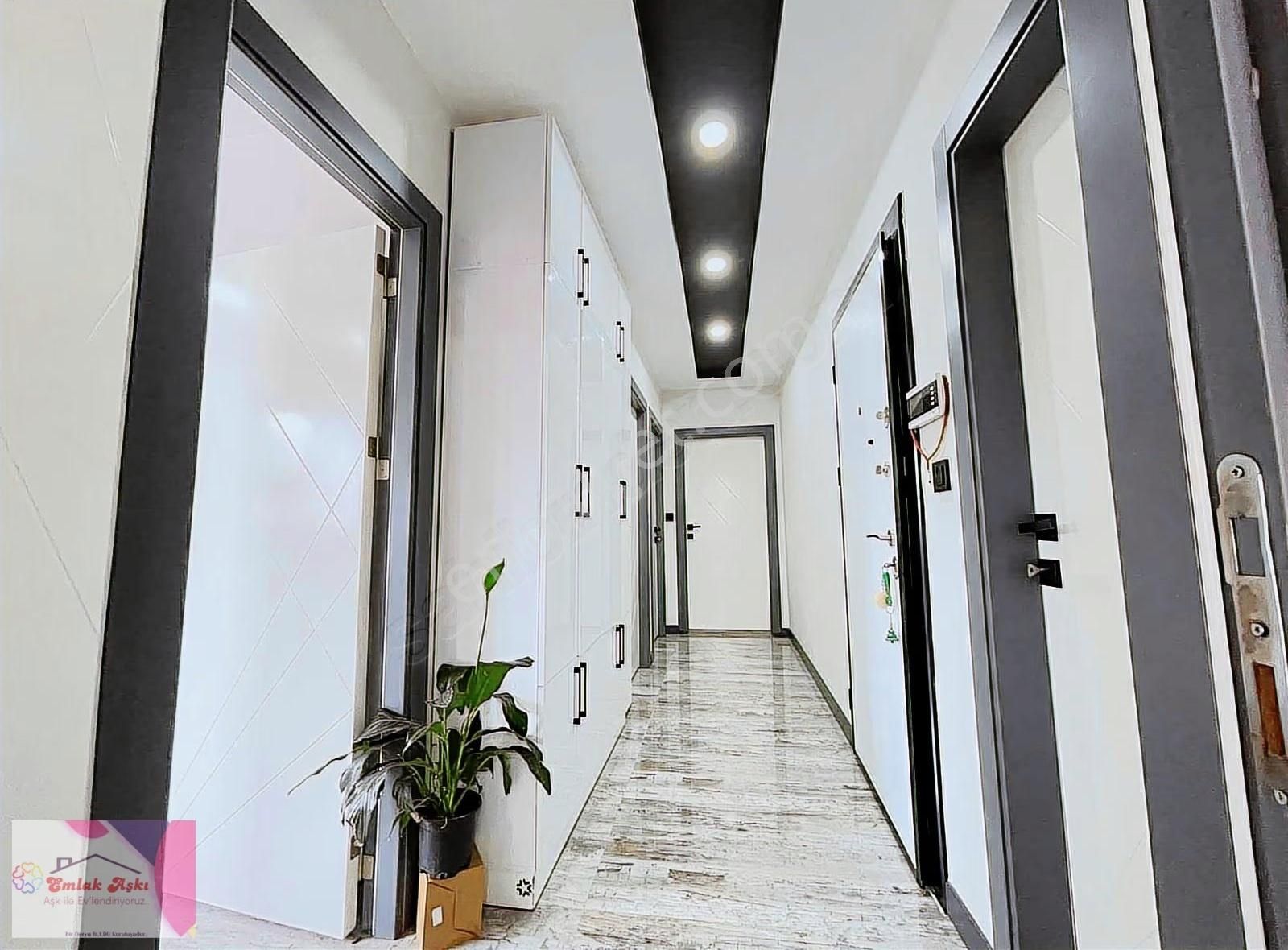 Cadde Üstü. Arakat - Görsel 27