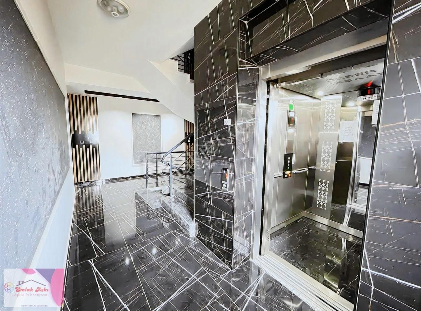 Cadde Üstü. Arakat - Görsel 17