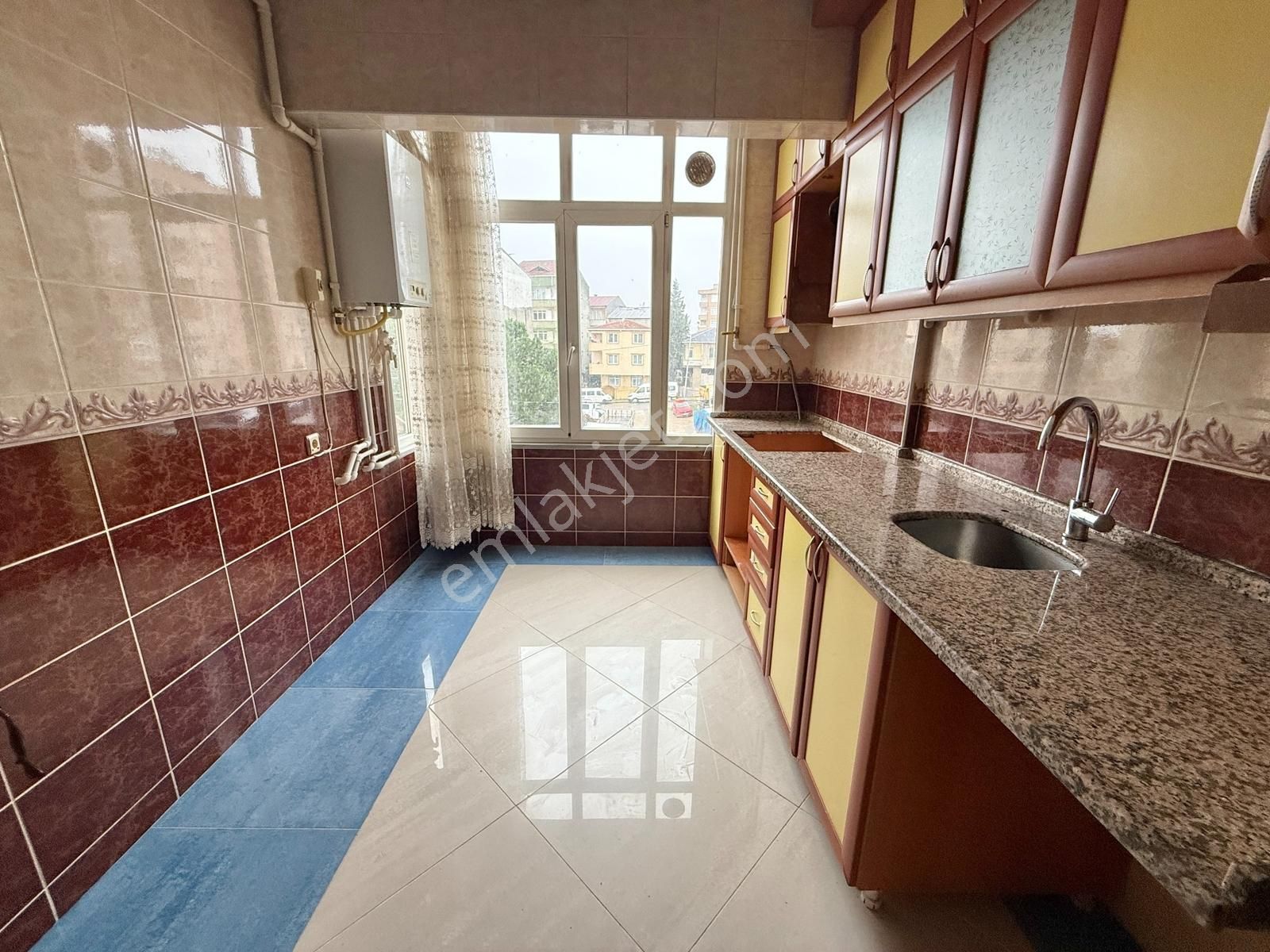 Kiralık 3+1 Daire - Geniş Ve Ferah - Abdi İpekçi Caddesine Yakın - Görsel 3