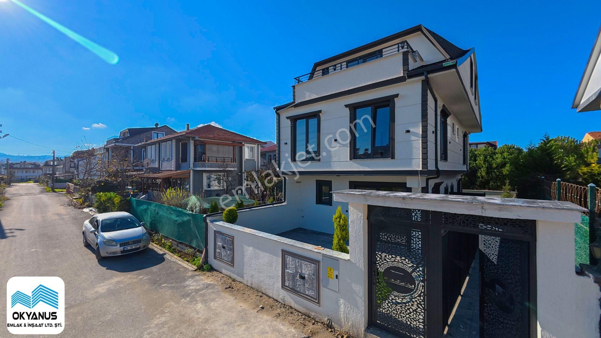 Kocaali Merkezde Ön Cephe Geniş Bahçeli 3+1 Villa - Görsel 11