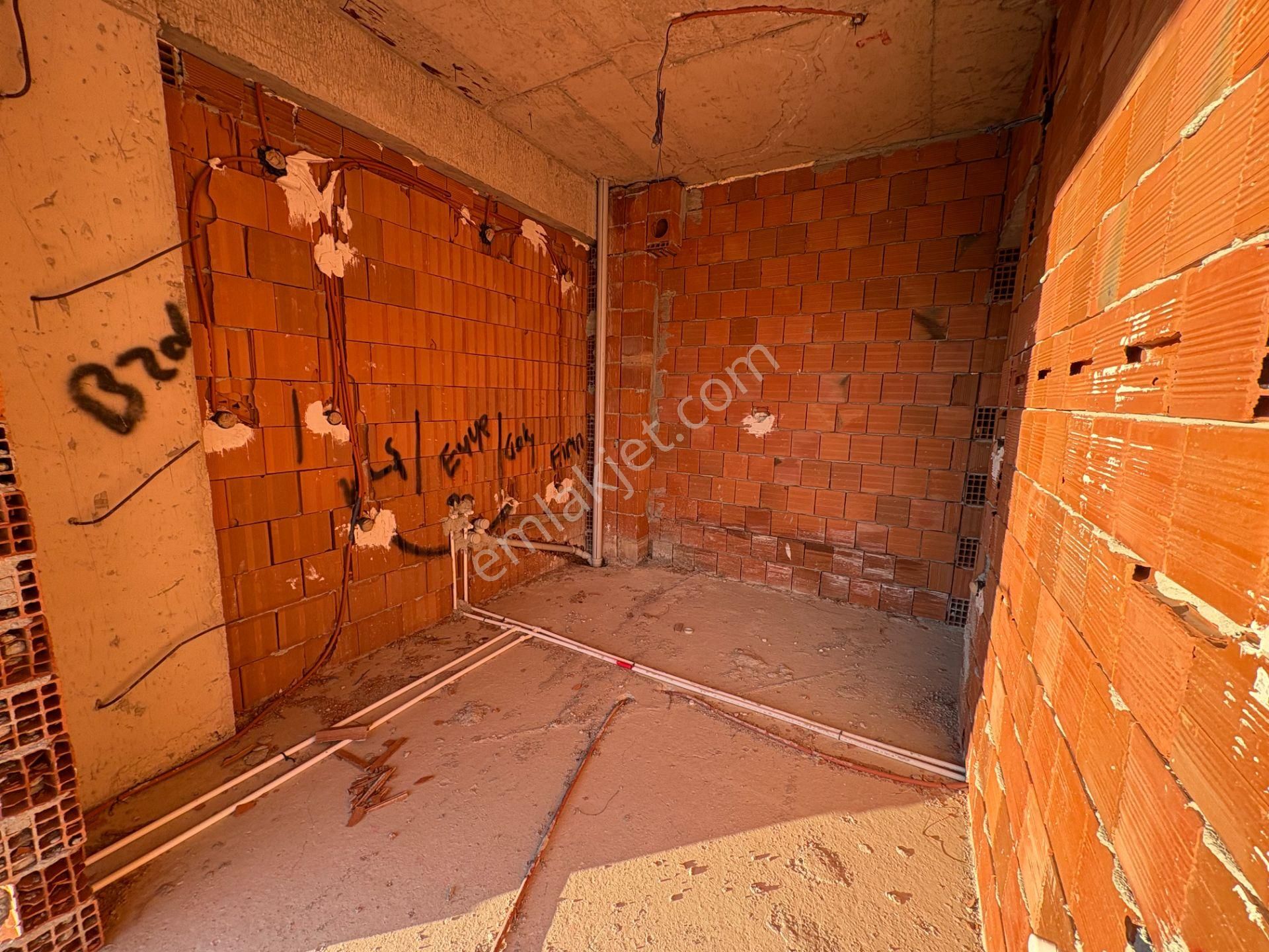 Örnekkentde 2+1 Kapalı Mutfak Ön Cephe 3 Aya Teslim Daire - Görsel 18