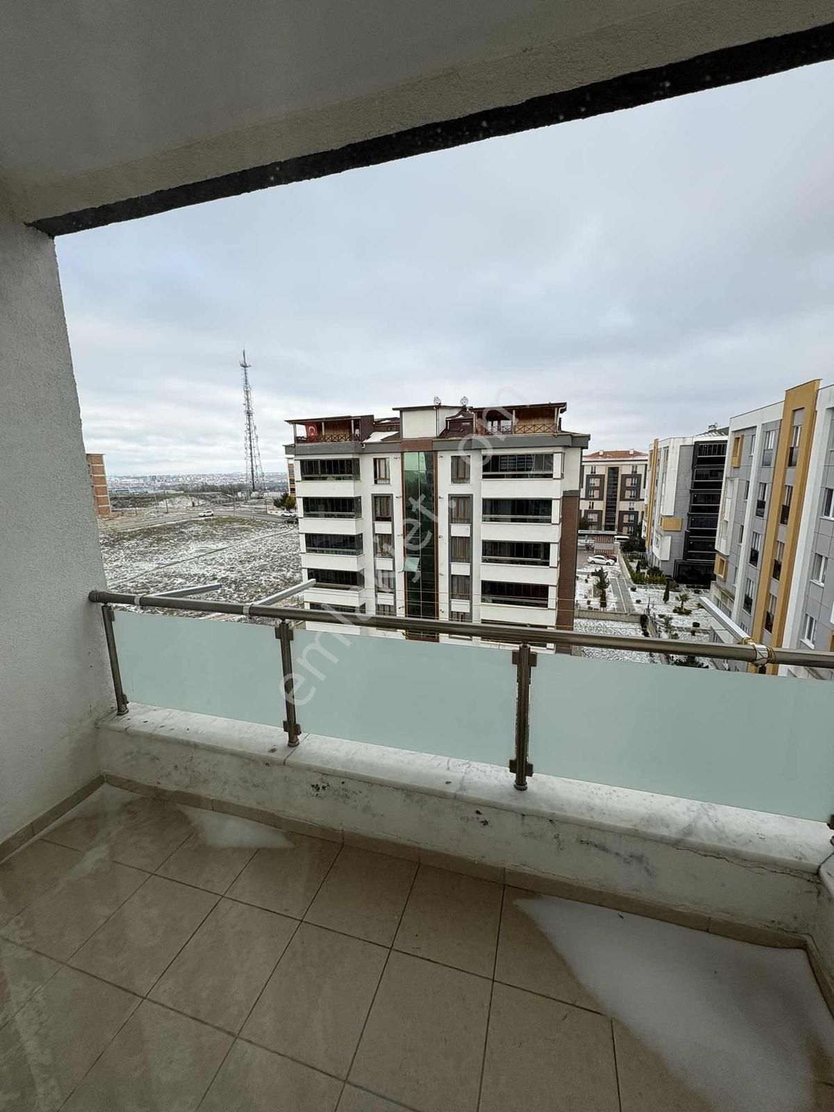 Mut Grouptan Tepede Cadde Üstü Site İçinde Kiralık 3+1 - Görsel 12