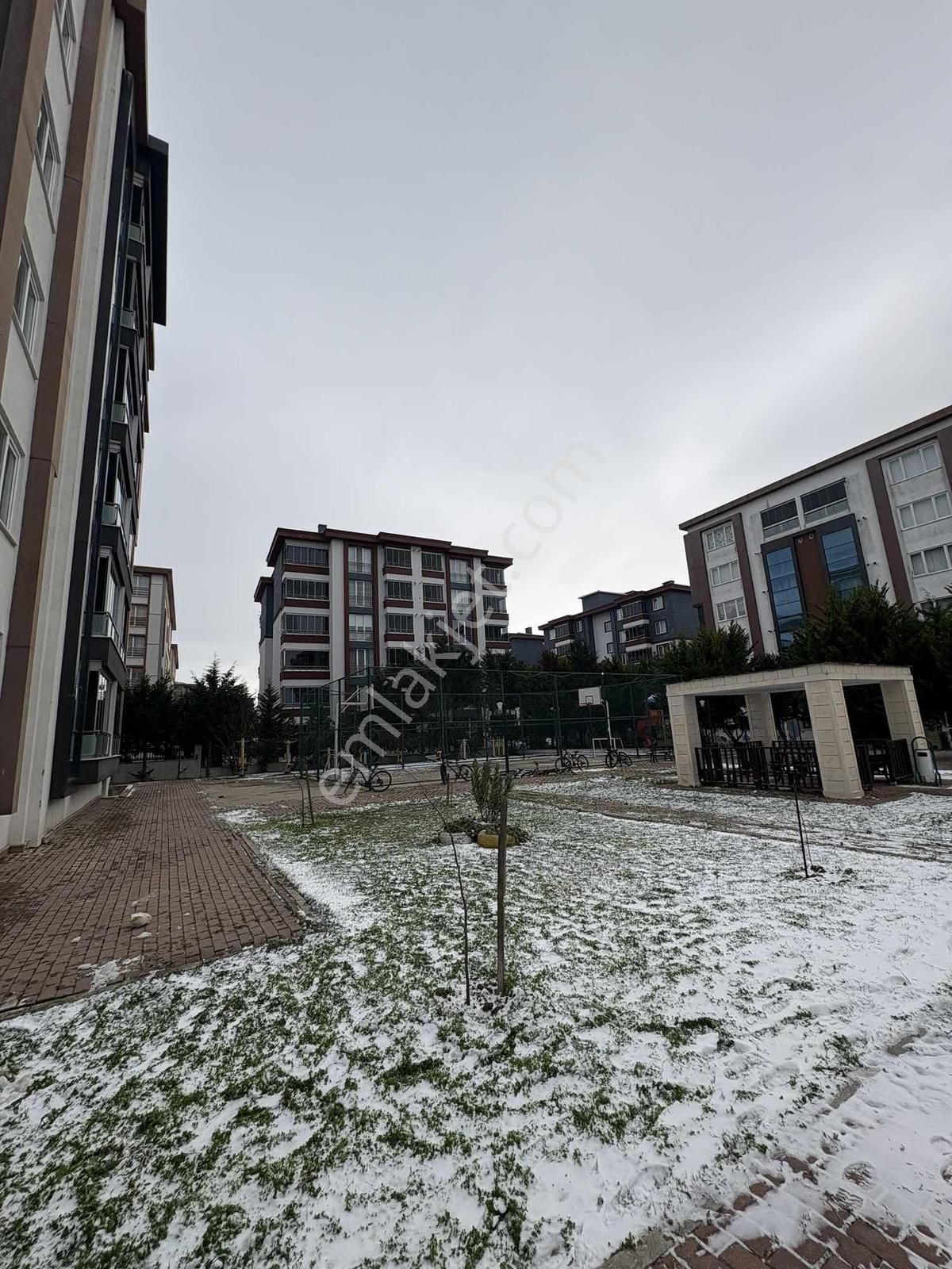 Mut Grouptan Tepede Cadde Üstü Site İçinde Kiralık 3+1 - Görsel 27