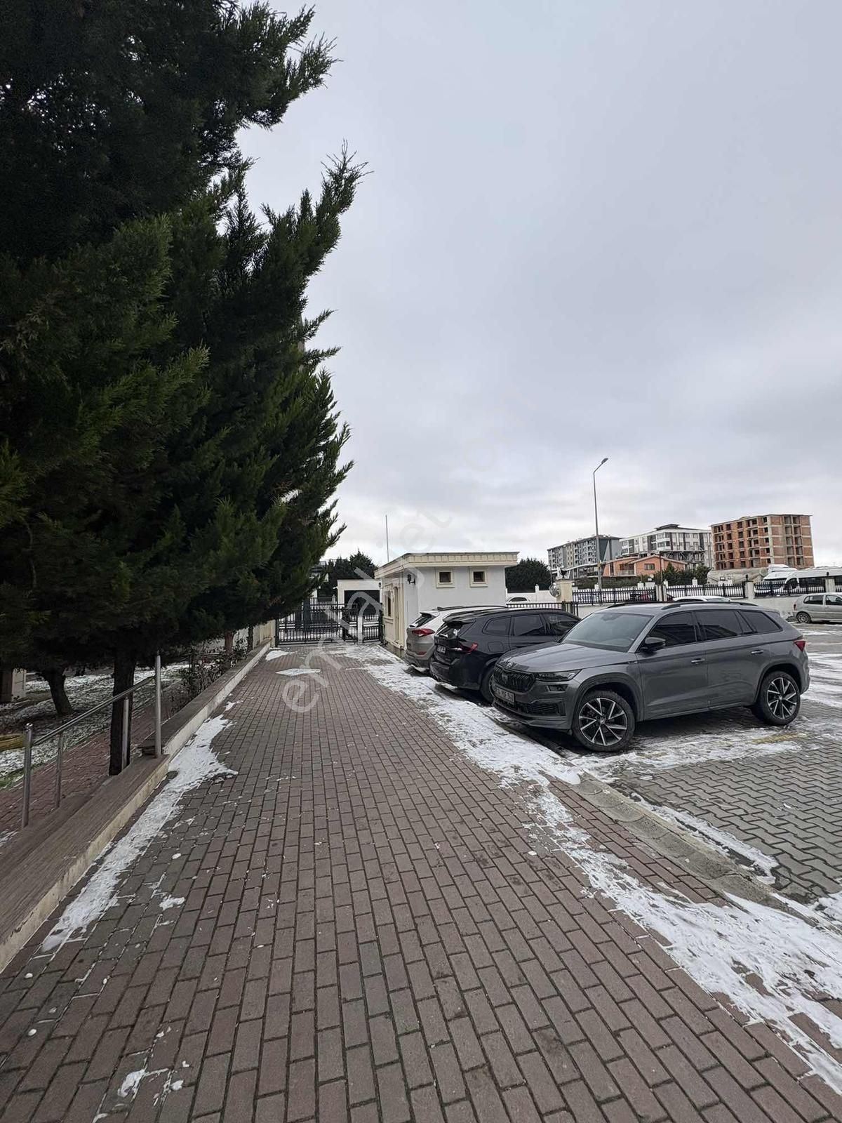 Mut Grouptan Tepede Cadde Üstü Site İçinde Kiralık 3+1 - Görsel 11