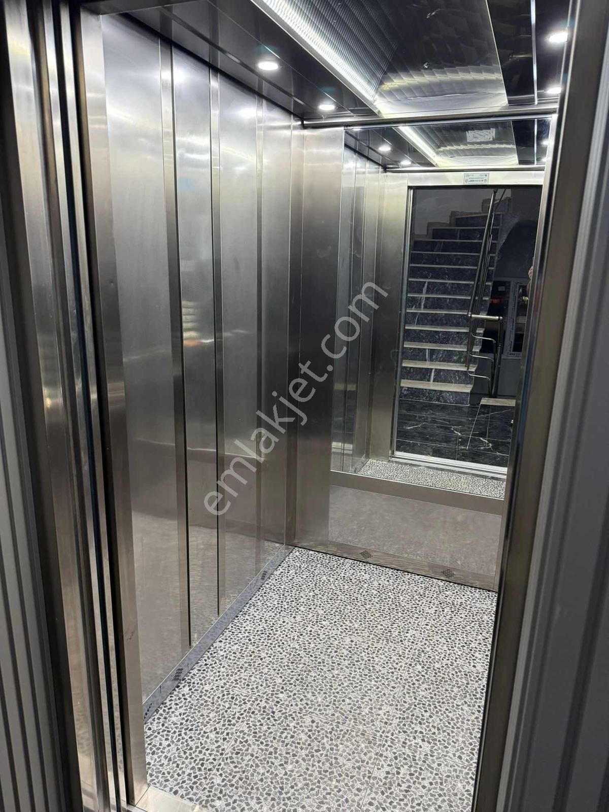 Aydoğmuş Mah Cadde Yakını Sıfır Lüx Satılık 2+1 - Görsel 13