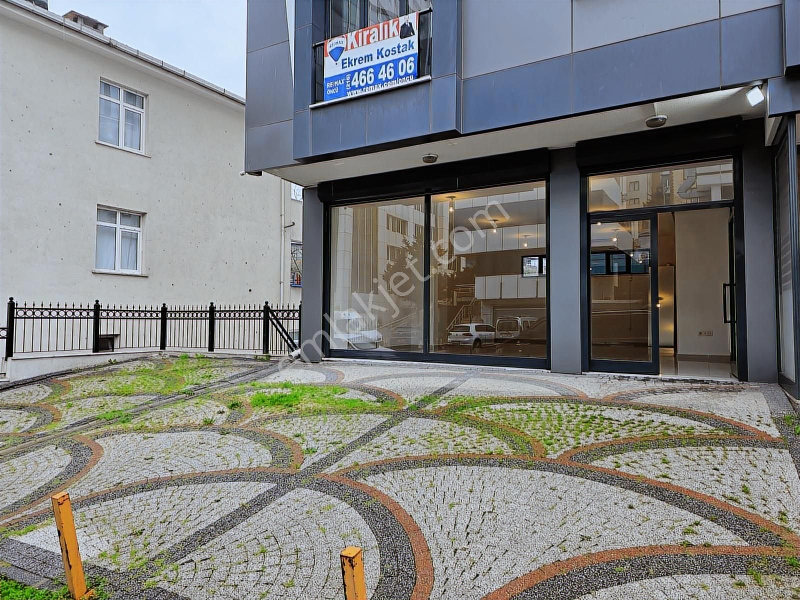 Ümraniye İkbal Caddesinde Otoparklı Depolu Dükkan - Görsel 3