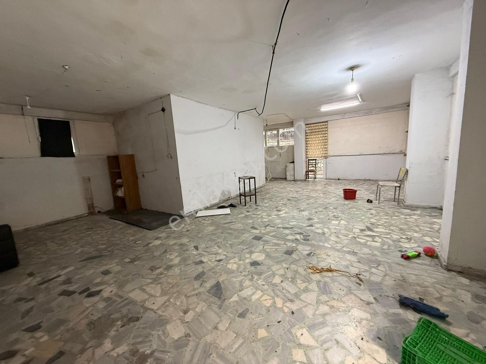 Belediyeye Yakın Köşe Dükkan - Görsel 24