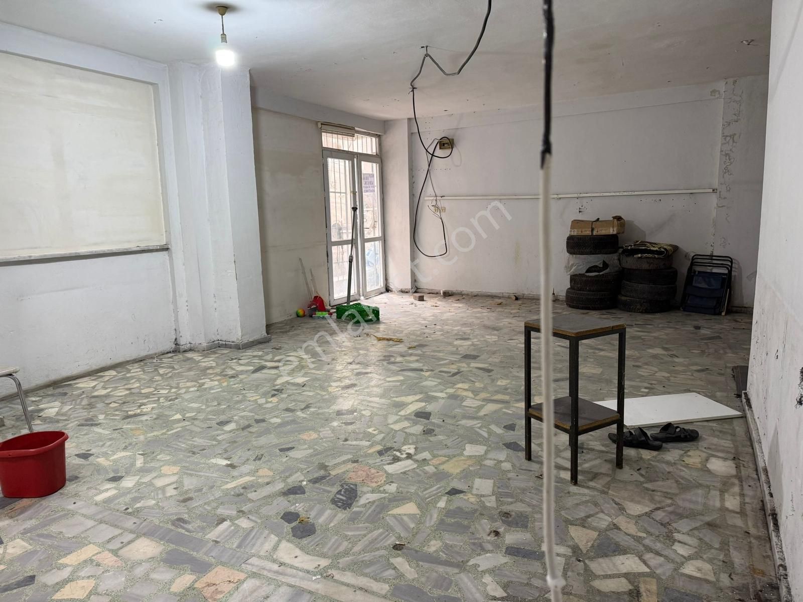 Belediyeye Yakın Köşe Dükkan - Görsel 8