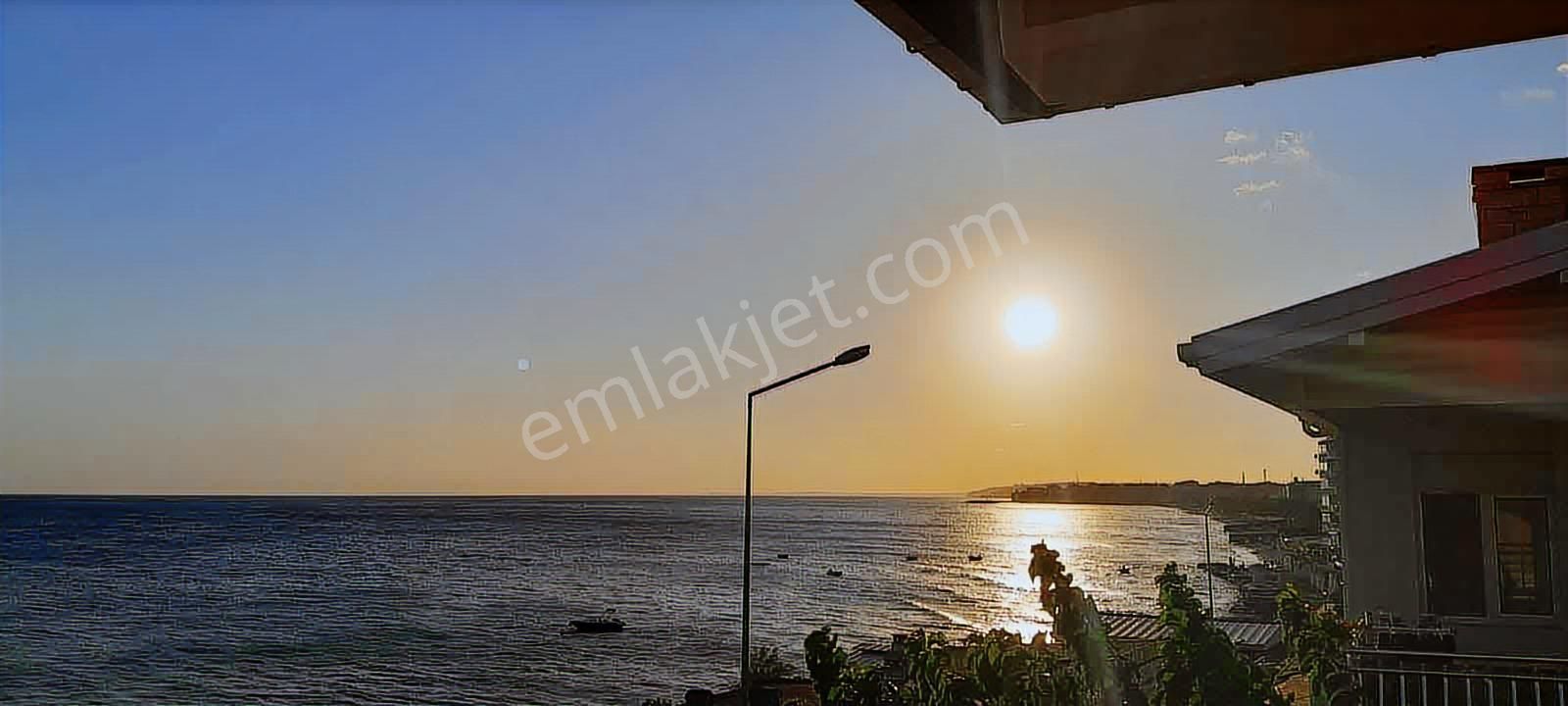 Denize Sıfır Konumda 3 Katlı Villa 5+1 Manzaralı - Görsel 23