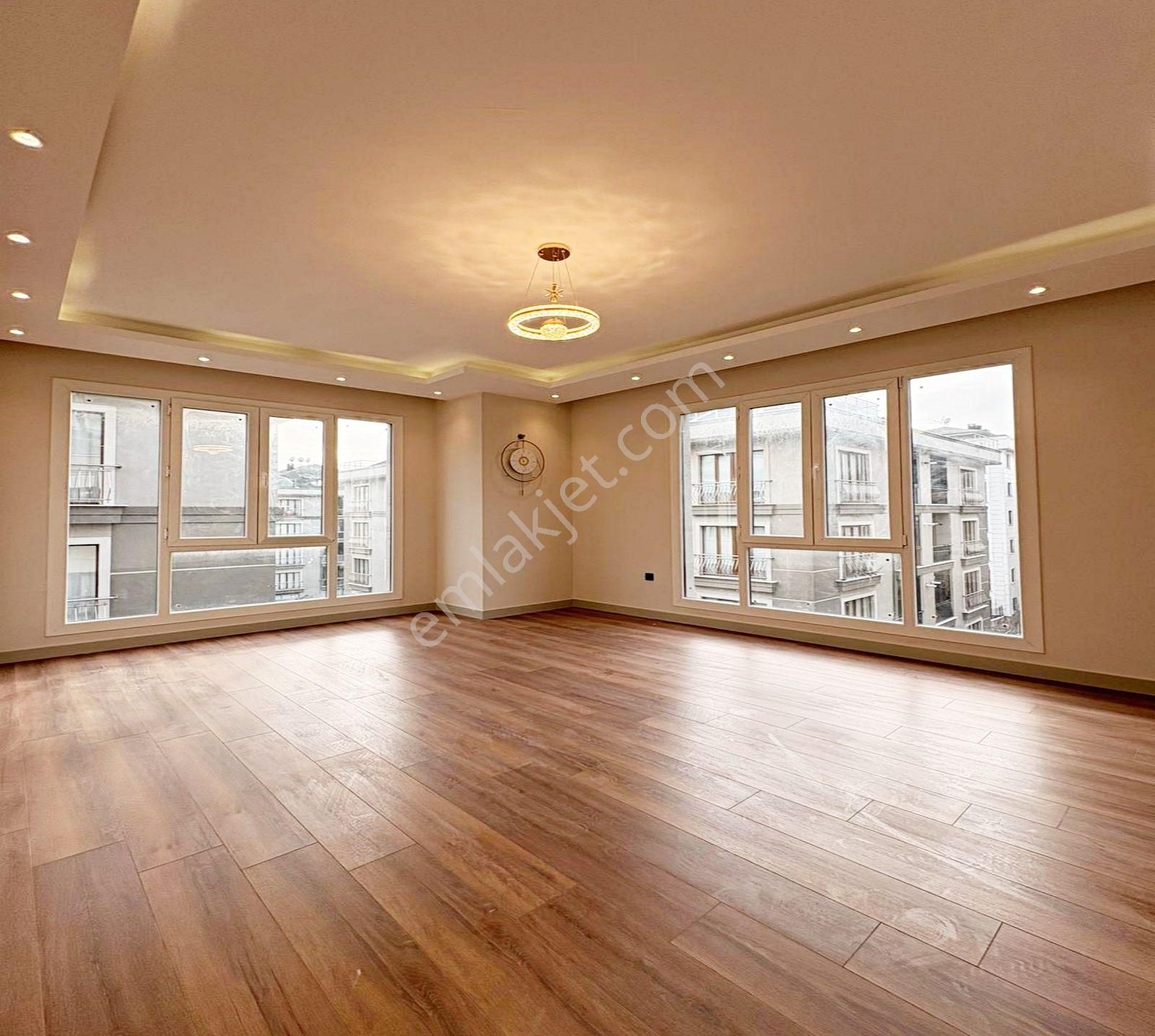 Beylikdüzünde Sıfır Site İçi Dekorlu 3+1 Satılık Lüks Daire - Görsel 3