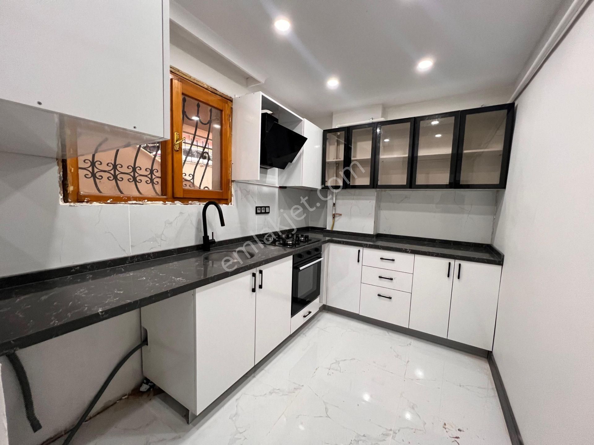 Altıntepe'de 2000 Yapımı Binada Bahçe Kullanımlı 3+1 - Görsel 6