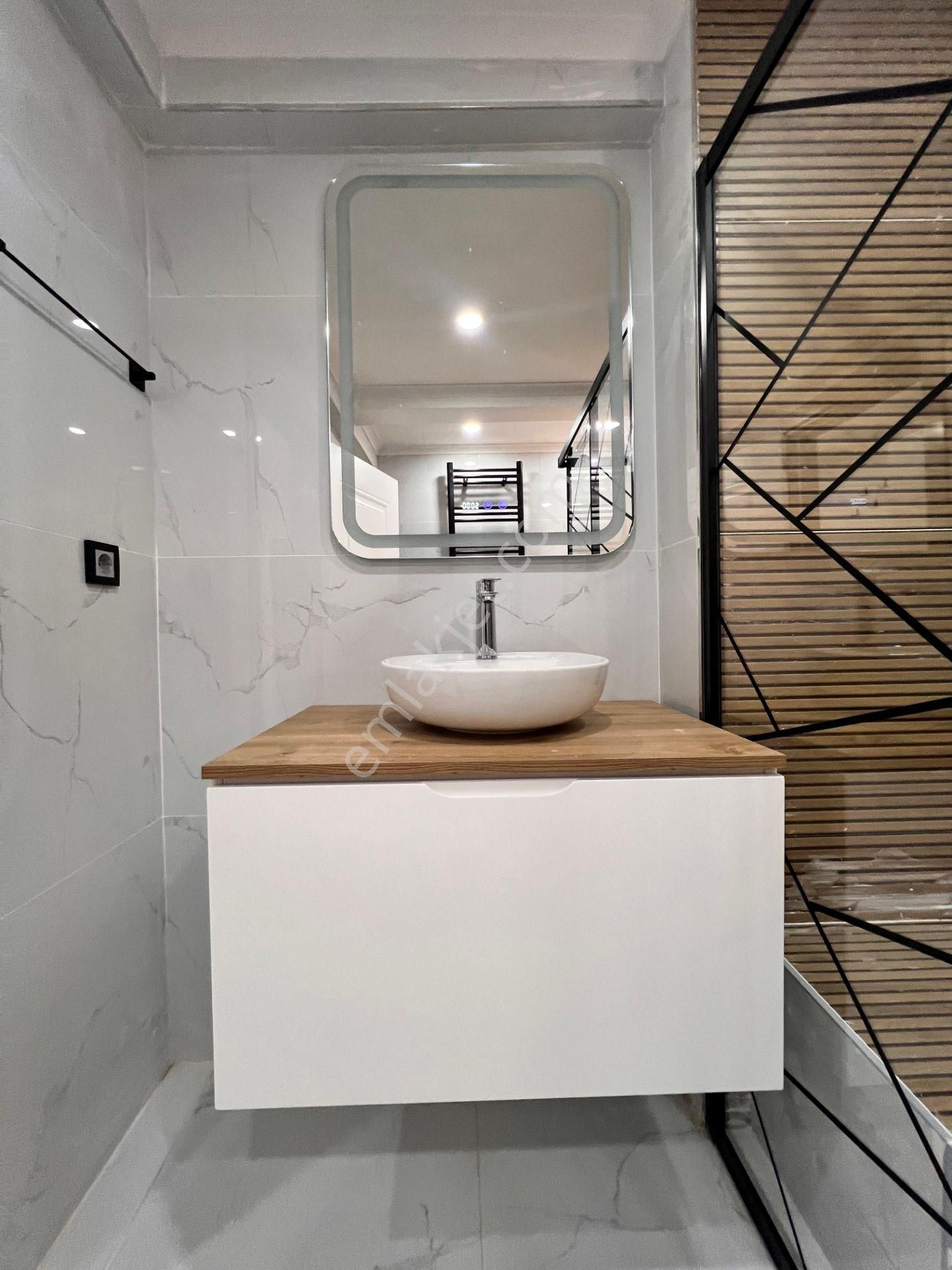 Altıntepe'de 2000 Yapımı Binada Bahçe Kullanımlı 3+1 - Görsel 30