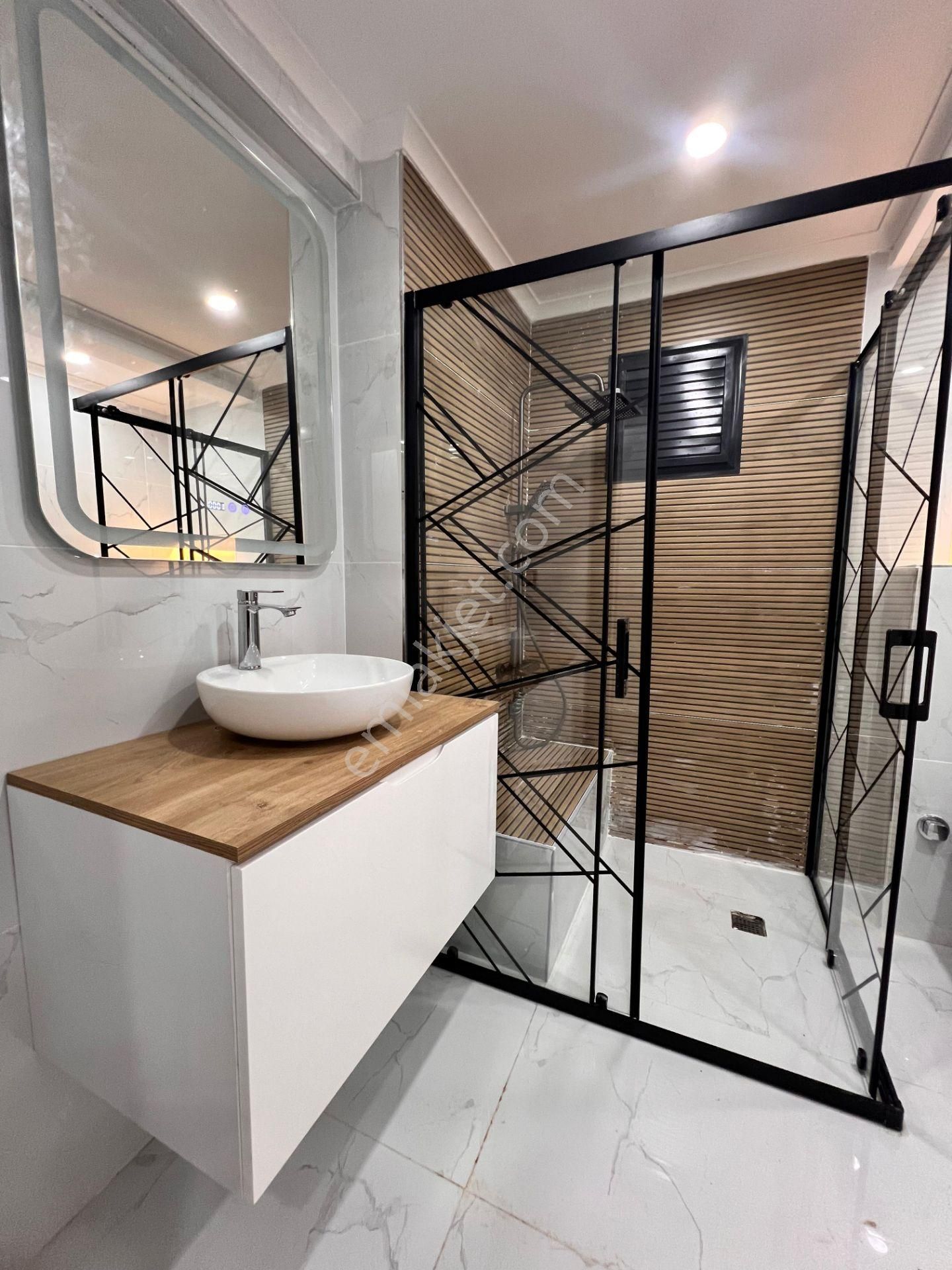 Altıntepe'de 2000 Yapımı Binada Bahçe Kullanımlı 3+1 - Görsel 33