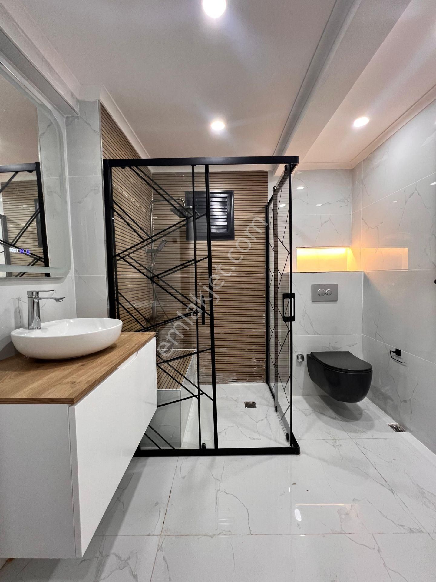 Altıntepe'de 2000 Yapımı Binada Bahçe Kullanımlı 3+1 - Görsel 31