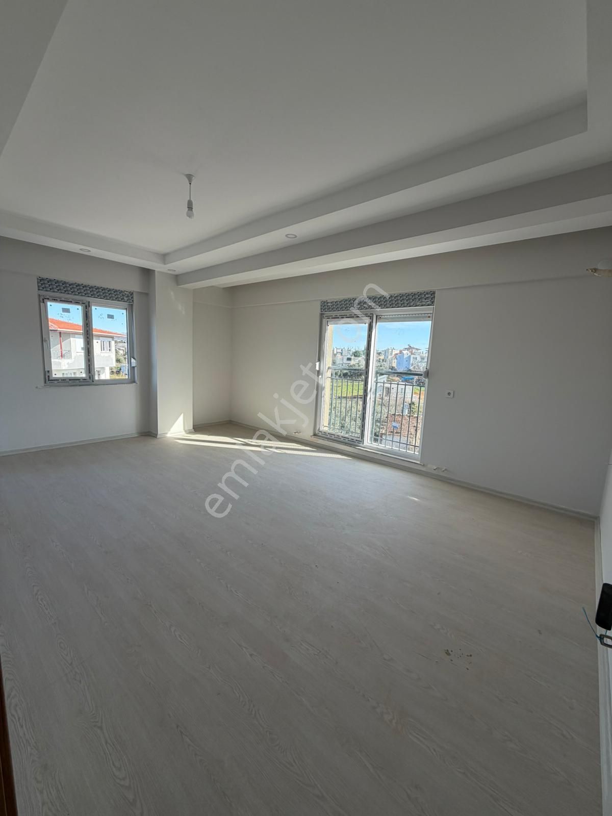 Cumhuriyet Mahallesinde Kiralık 3+1 Doğalgazlı Sıfır Daire - Görsel 13