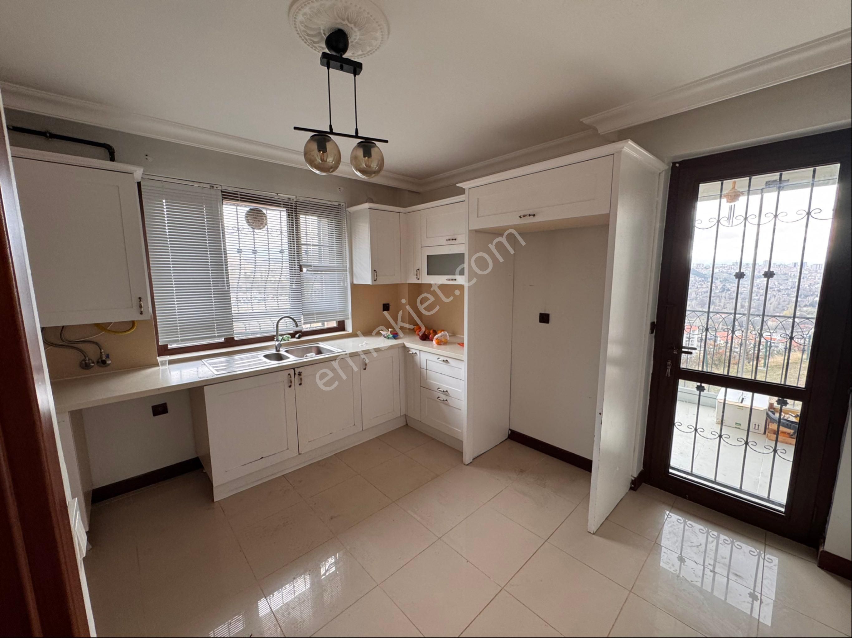 Sahibinden 4+1 Yeni Boyalı, Boş, Manzaralı Kiralık Daire - Görsel 33