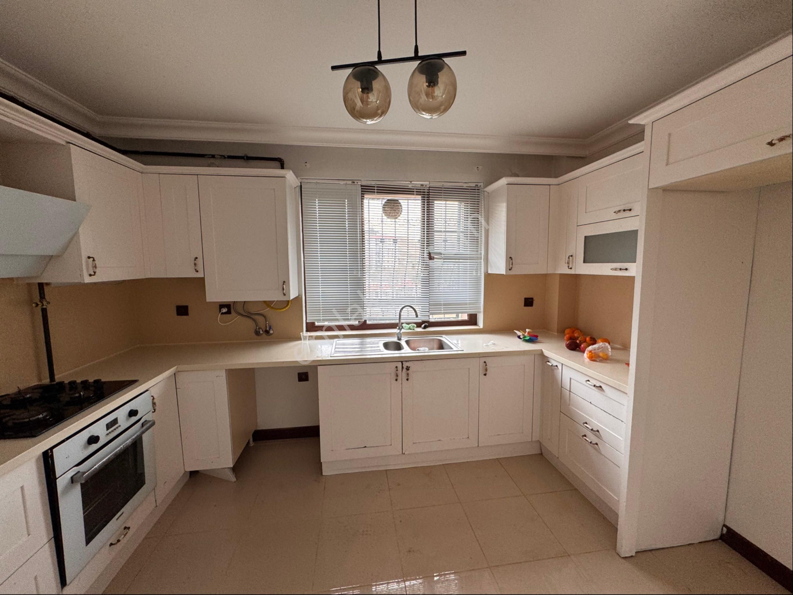 Sahibinden 4+1 Yeni Boyalı, Boş, Manzaralı Kiralık Daire - Görsel 8