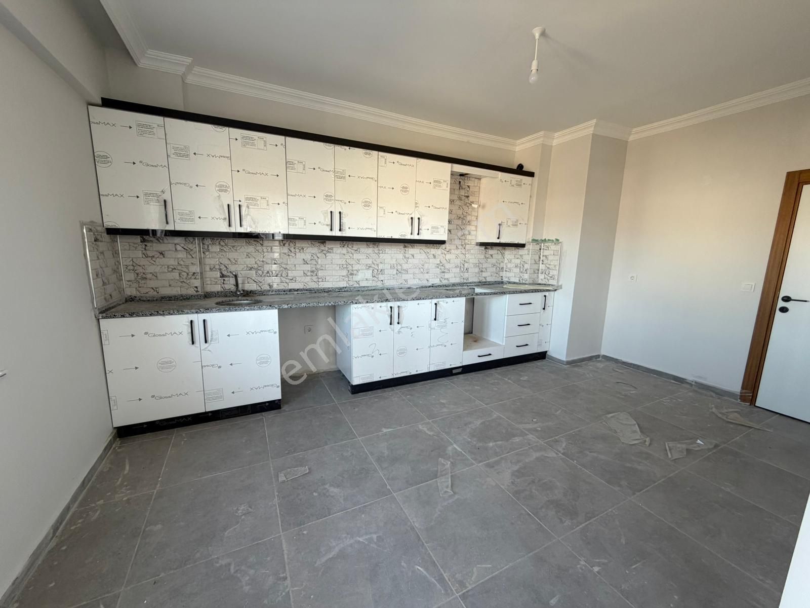 Cumhuriyet Mahallesinde Kiralık 3+1 Doğalgazlı Sıfır Daire - Görsel 19