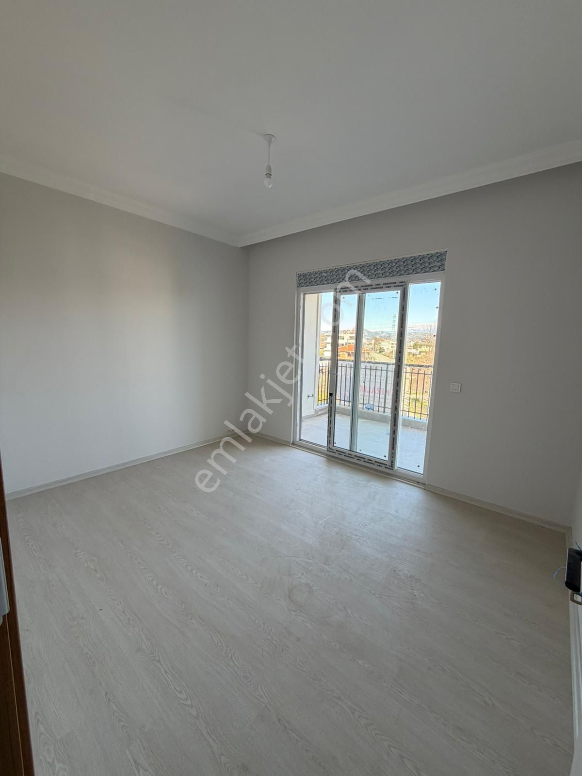 Cumhuriyet Mahallesinde Kiralık 3+1 Doğalgazlı Sıfır Daire - Görsel 17